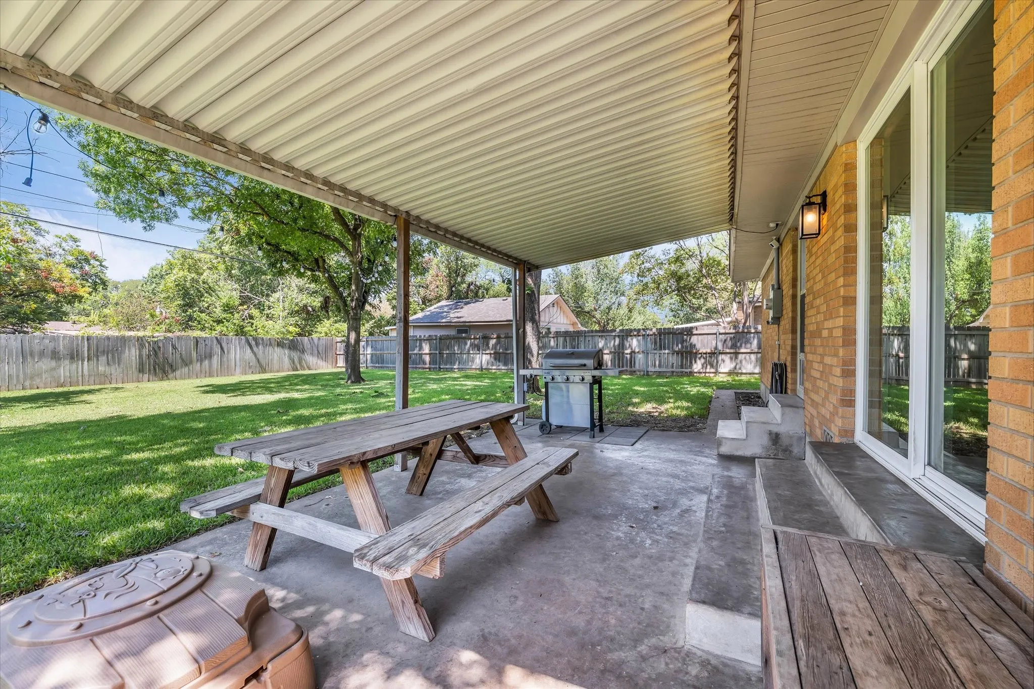 Single Family Residence For Sale in Mc Lennan County , 508 Bellaire Drive, Woodway, Texas 76712, 3 Bedroom, 2 Bathroom, 2 Garage spaces, 1,605 Sqft, built in 1963, mls#21371874, Real Estate Agent in Woodway, Homes For Sale in Mc Lennan county, Homes For Sale in Woodway, Realtor in Woodway Texas, Real Estate Brokerage Independent Realty Texas, Luminita Cordes Realtor
