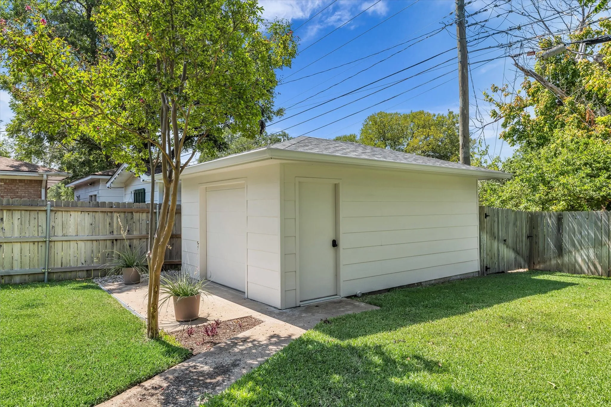 Single Family Residence For Sale in Mc Lennan County , 508 Bellaire Drive, Woodway, Texas 76712, 3 Bedroom, 2 Bathroom, 2 Garage spaces, 1,605 Sqft, built in 1963, mls#21371874, Real Estate Agent in Woodway, Homes For Sale in Mc Lennan county, Homes For Sale in Woodway, Realtor in Woodway Texas, Real Estate Brokerage Independent Realty Texas, Luminita Cordes Realtor