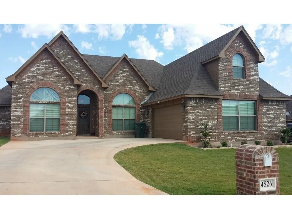 Single Family Residence For Rent in Taylor County , 4526 High Sierra, Abilene, Texas 79606, 4 Bedroom, 3 Bathroom, 2 Garage spaces, 2,304 Sqft, built in 2012, mls#21371888, Real Estate Agent in Abilene, Homes For Rent in Taylor county, Homes For Rent in Abilene, Realtor in Abilene Texas, Real Estate Brokerage Independent Realty Texas, Luminita Cordes Realtor