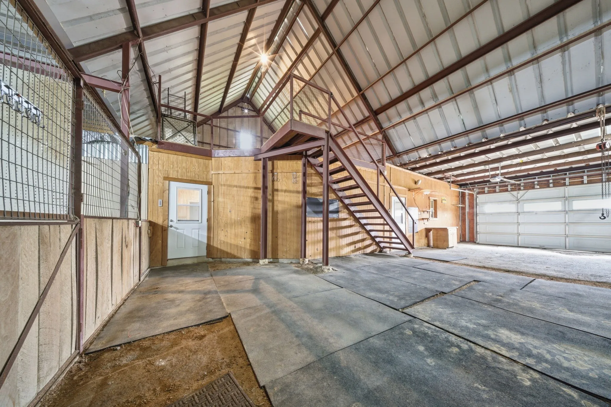 Single Family Residence For Sale in Grayson County , 465 Emberson Ranch Road, Pilot Point, Texas 76258, 4 Bedroom, 3 Bathroom, 2 Garage spaces, 2,200 Sqft, built in 2005, mls#21370072, Real Estate Agent in Pilot Point, Homes For Sale in Grayson county, Homes For Sale in Pilot Point, Realtor in Pilot Point Texas, Real Estate Brokerage Independent Realty Texas, Luminita Cordes Realtor