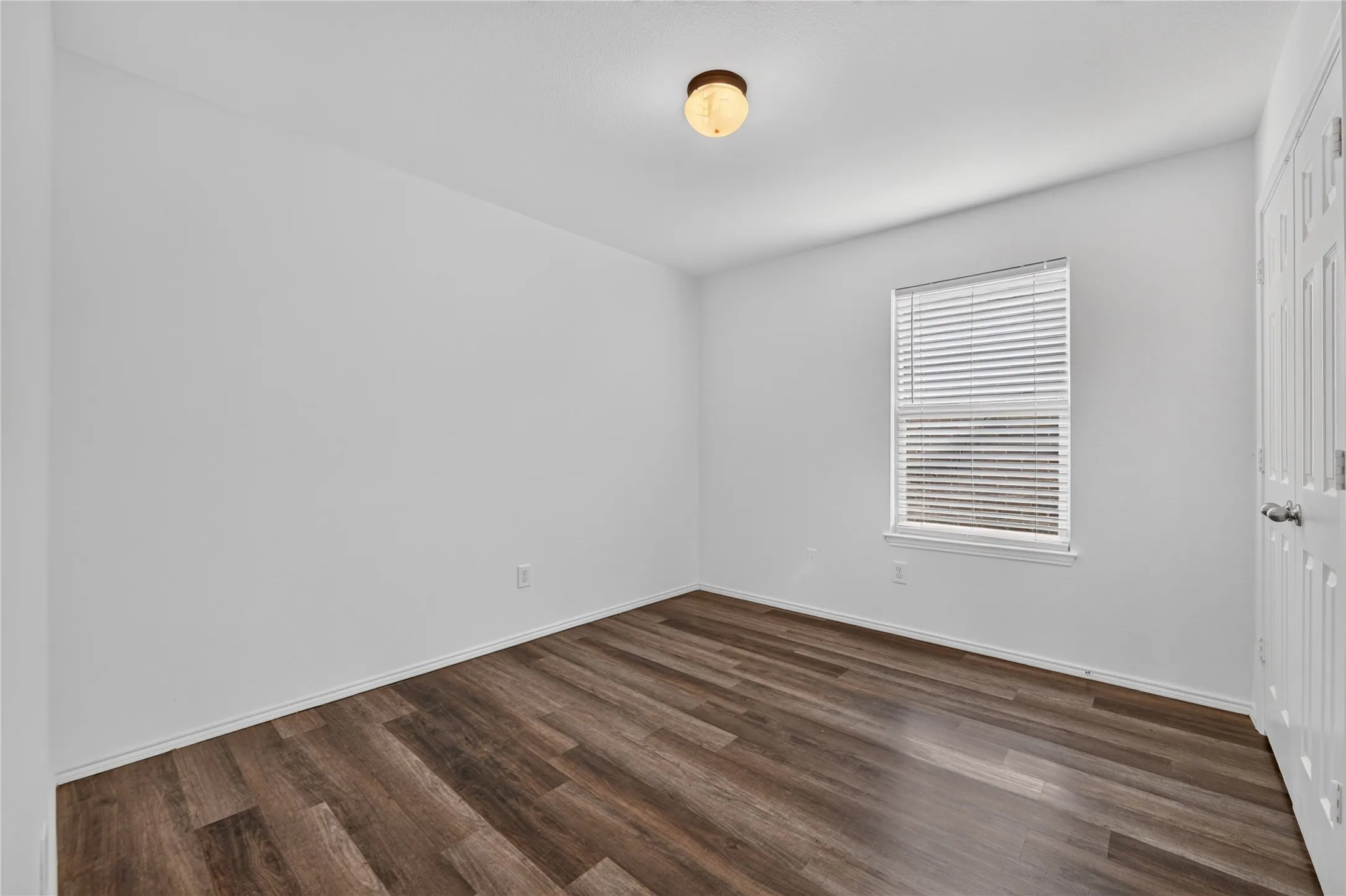 Single Family Residence For Rent in Tarrant County , 320 Chalkstone Drive, Fort Worth, Texas 76131, 3 Bedroom, 2 Bathroom, 2 Garage spaces, 1,407 Sqft, built in 2010, mls#21371897, Real Estate Agent in Fort Worth, Homes For Rent in Tarrant county, Homes For Rent in Fort Worth, Realtor in Fort Worth Texas, Real Estate Brokerage Independent Realty Texas, Luminita Cordes Realtor
