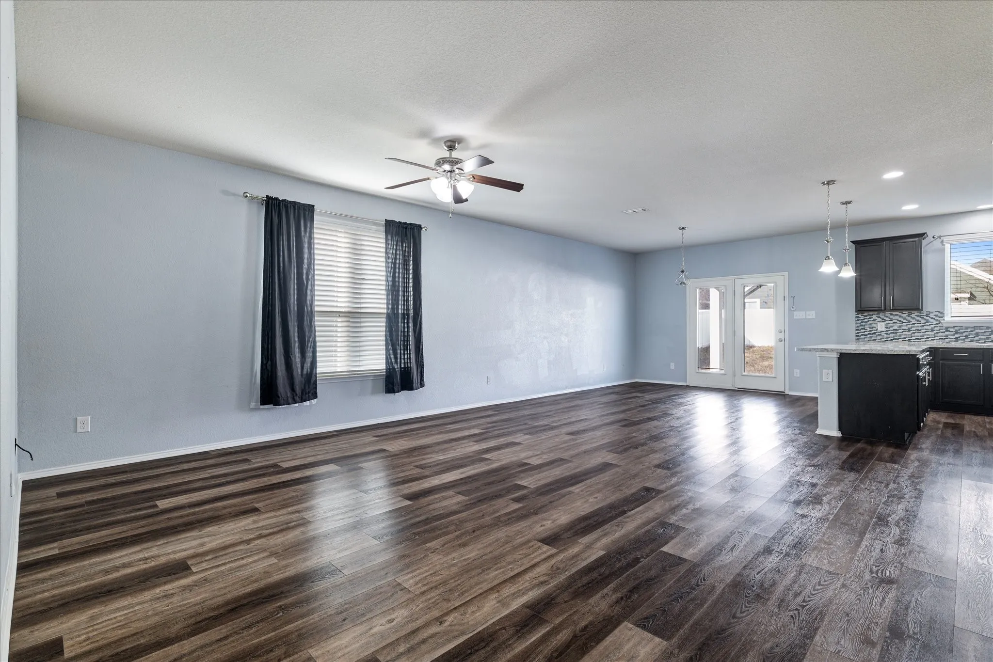 Single Family Residence For Rent in Denton County , 9141 Blackstone Drive, Providence Village, Texas 76227, 3 Bedroom, 2 Bathroom, 2 Garage spaces, 1,808 Sqft, built in 2015, mls#21371239, Real Estate Agent in Providence Village, Homes For Rent in Denton county, Homes For Rent in Providence Village, Realtor in Providence Village Texas, Real Estate Brokerage Independent Realty Texas, Luminita Cordes Realtor
