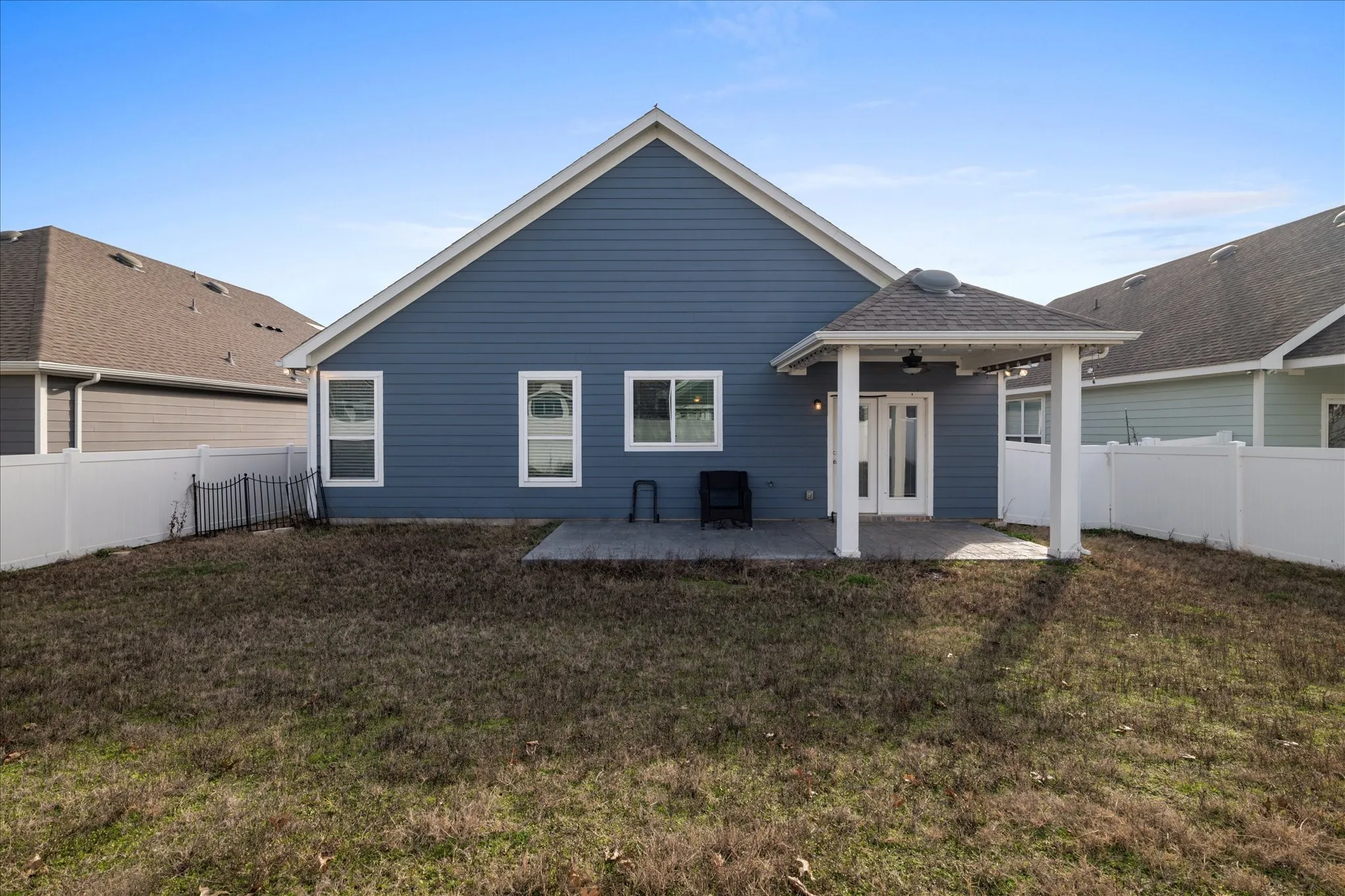 Single Family Residence For Rent in Denton County , 9141 Blackstone Drive, Providence Village, Texas 76227, 3 Bedroom, 2 Bathroom, 2 Garage spaces, 1,808 Sqft, built in 2015, mls#21371239, Real Estate Agent in Providence Village, Homes For Rent in Denton county, Homes For Rent in Providence Village, Realtor in Providence Village Texas, Real Estate Brokerage Independent Realty Texas, Luminita Cordes Realtor