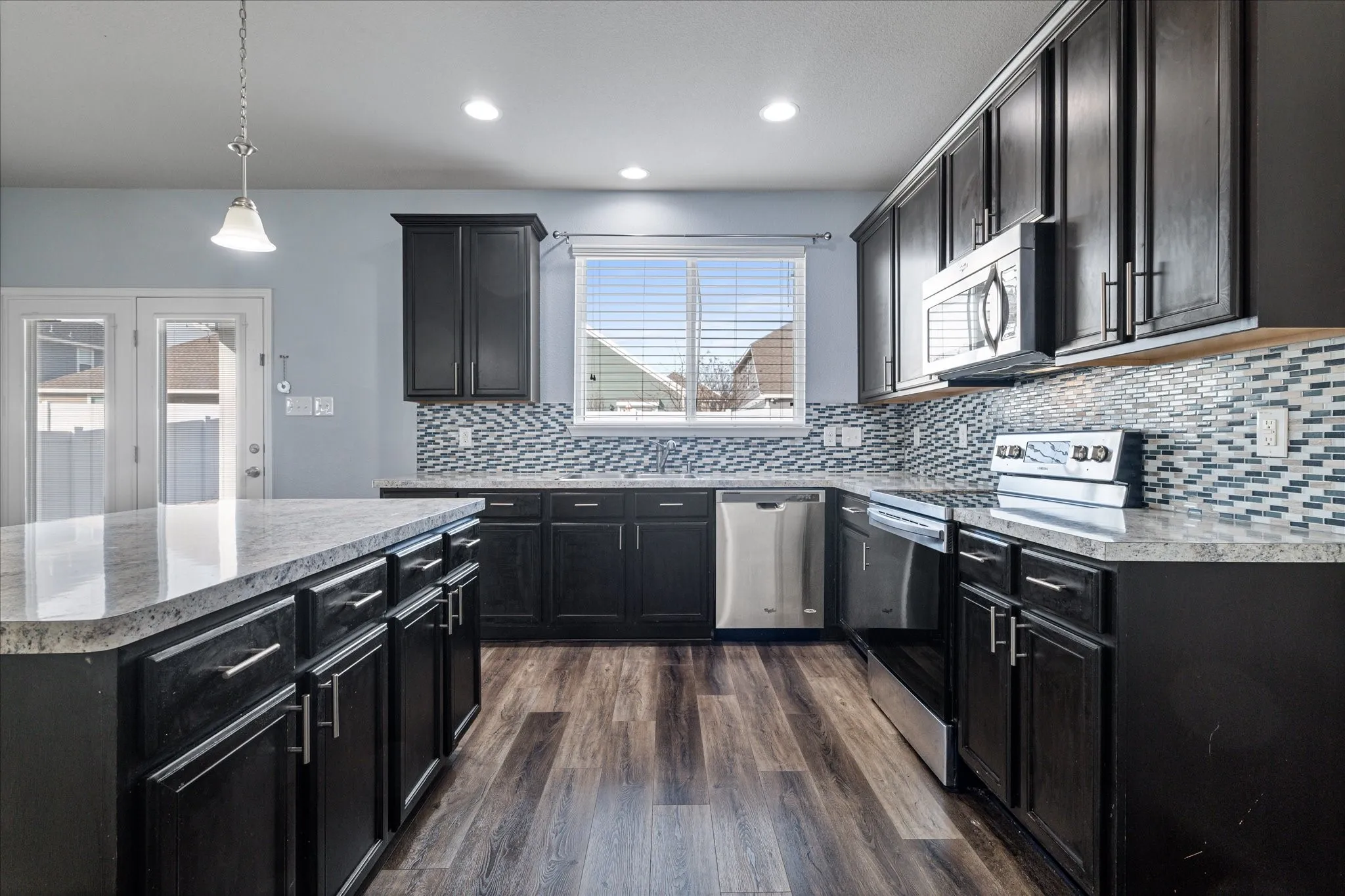 Single Family Residence For Rent in Denton County , 9141 Blackstone Drive, Providence Village, Texas 76227, 3 Bedroom, 2 Bathroom, 2 Garage spaces, 1,808 Sqft, built in 2015, mls#21371239, Real Estate Agent in Providence Village, Homes For Rent in Denton county, Homes For Rent in Providence Village, Realtor in Providence Village Texas, Real Estate Brokerage Independent Realty Texas, Luminita Cordes Realtor