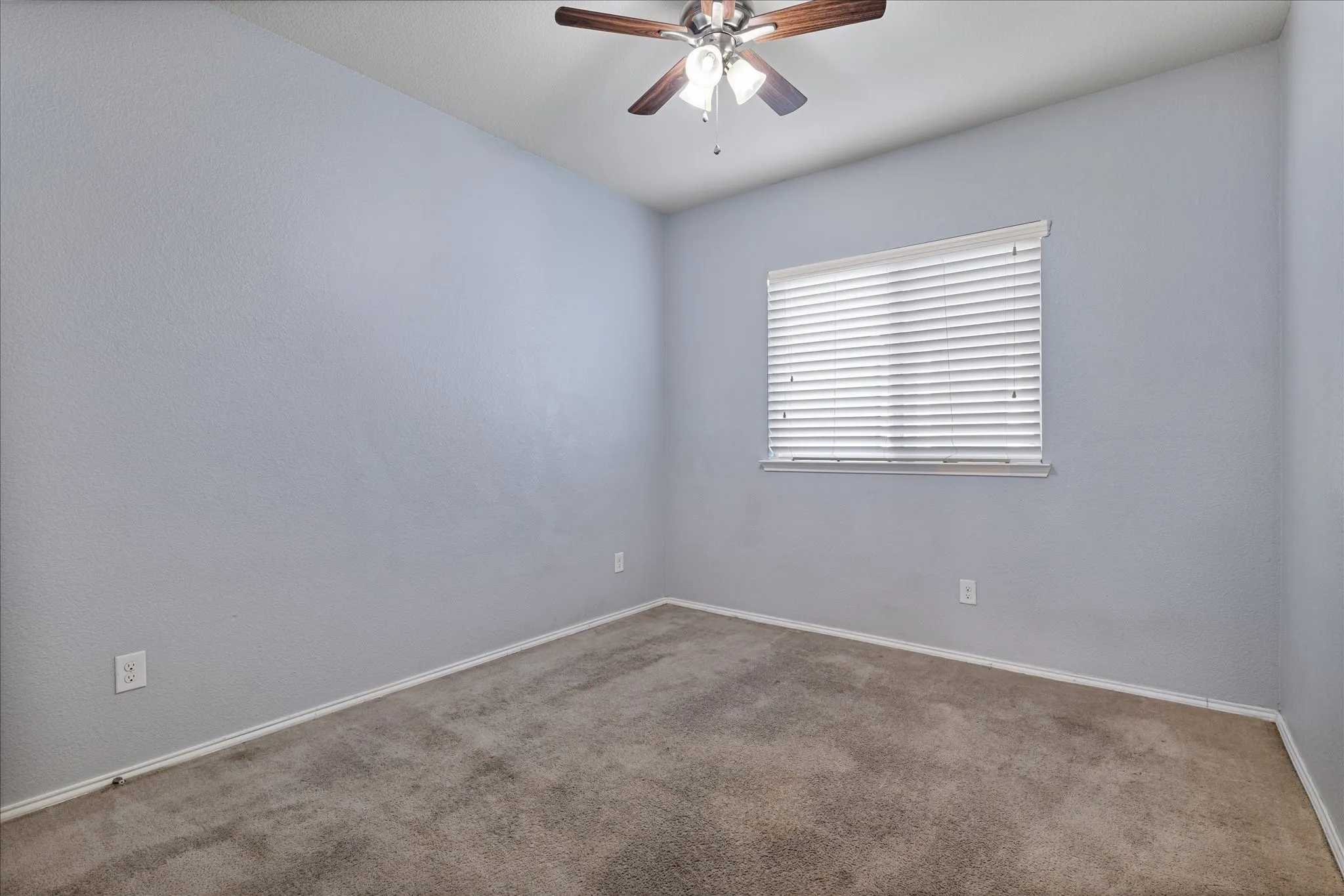 Single Family Residence For Rent in Denton County , 9141 Blackstone Drive, Providence Village, Texas 76227, 3 Bedroom, 2 Bathroom, 2 Garage spaces, 1,808 Sqft, built in 2015, mls#21371239, Real Estate Agent in Providence Village, Homes For Rent in Denton county, Homes For Rent in Providence Village, Realtor in Providence Village Texas, Real Estate Brokerage Independent Realty Texas, Luminita Cordes Realtor