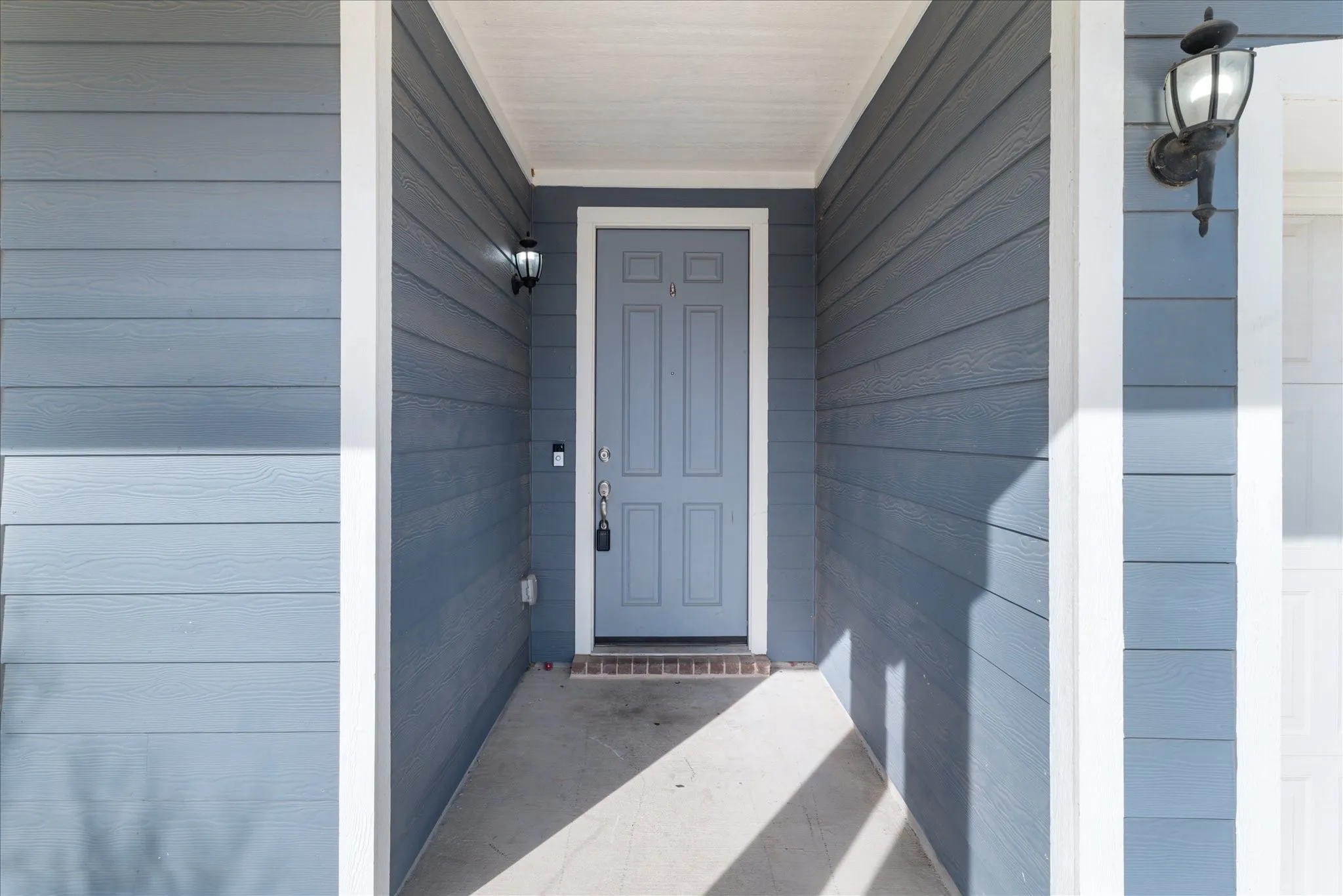 Single Family Residence For Rent in Denton County , 9141 Blackstone Drive, Providence Village, Texas 76227, 3 Bedroom, 2 Bathroom, 2 Garage spaces, 1,808 Sqft, built in 2015, mls#21371239, Real Estate Agent in Providence Village, Homes For Rent in Denton county, Homes For Rent in Providence Village, Realtor in Providence Village Texas, Real Estate Brokerage Independent Realty Texas, Luminita Cordes Realtor