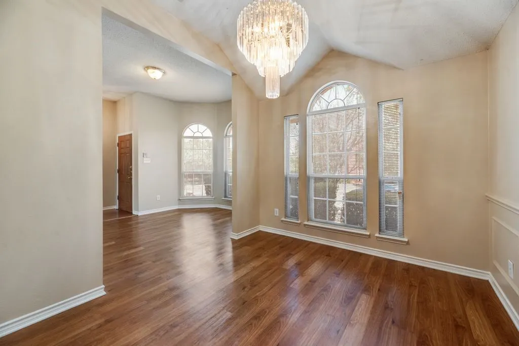 Single Family Residence For Rent in Dallas County , 1557 Aberdeen Drive, Lancaster, Texas 75134, 4 Bedroom, 2 Bathroom, 2 Garage spaces, 2,744 Sqft, built in 2001, mls#21371901, Real Estate Agent in Lancaster, Homes For Rent in Dallas county, Homes For Rent in Lancaster, Realtor in Lancaster Texas, Real Estate Brokerage Independent Realty Texas, Luminita Cordes Realtor