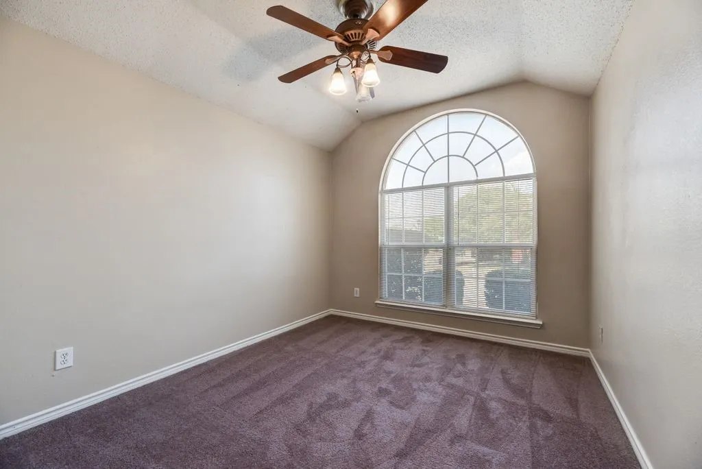 Single Family Residence For Rent in Dallas County , 1557 Aberdeen Drive, Lancaster, Texas 75134, 4 Bedroom, 2 Bathroom, 2 Garage spaces, 2,744 Sqft, built in 2001, mls#21371901, Real Estate Agent in Lancaster, Homes For Rent in Dallas county, Homes For Rent in Lancaster, Realtor in Lancaster Texas, Real Estate Brokerage Independent Realty Texas, Luminita Cordes Realtor