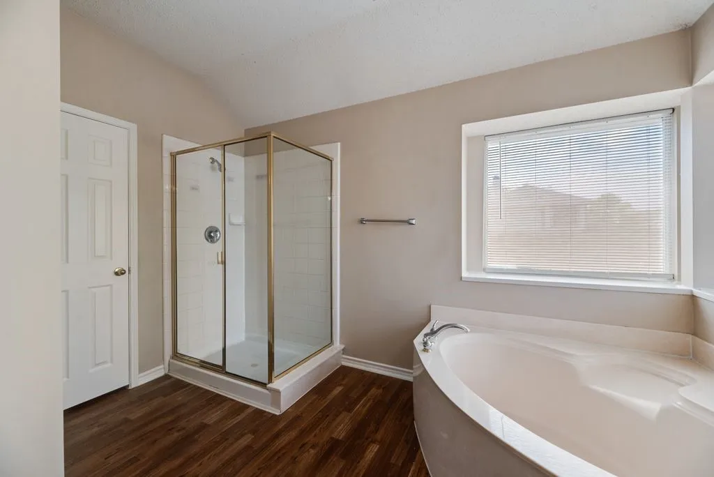 Single Family Residence For Rent in Dallas County , 1557 Aberdeen Drive, Lancaster, Texas 75134, 4 Bedroom, 2 Bathroom, 2 Garage spaces, 2,744 Sqft, built in 2001, mls#21371901, Real Estate Agent in Lancaster, Homes For Rent in Dallas county, Homes For Rent in Lancaster, Realtor in Lancaster Texas, Real Estate Brokerage Independent Realty Texas, Luminita Cordes Realtor