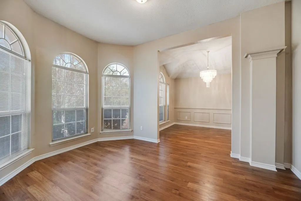 Single Family Residence For Rent in Dallas County , 1557 Aberdeen Drive, Lancaster, Texas 75134, 4 Bedroom, 2 Bathroom, 2 Garage spaces, 2,744 Sqft, built in 2001, mls#21371901, Real Estate Agent in Lancaster, Homes For Rent in Dallas county, Homes For Rent in Lancaster, Realtor in Lancaster Texas, Real Estate Brokerage Independent Realty Texas, Luminita Cordes Realtor