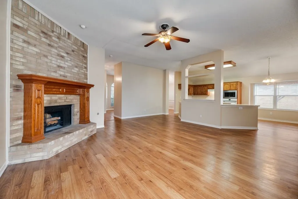 Single Family Residence For Rent in Dallas County , 1557 Aberdeen Drive, Lancaster, Texas 75134, 4 Bedroom, 2 Bathroom, 2 Garage spaces, 2,744 Sqft, built in 2001, mls#21371901, Real Estate Agent in Lancaster, Homes For Rent in Dallas county, Homes For Rent in Lancaster, Realtor in Lancaster Texas, Real Estate Brokerage Independent Realty Texas, Luminita Cordes Realtor