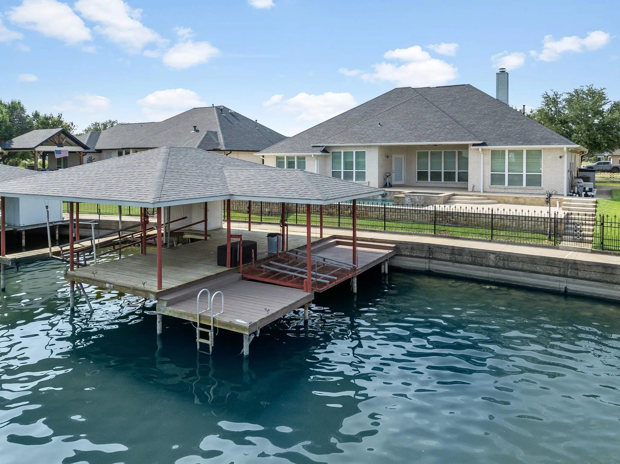 Single Family Residence For Sale in Hood County , 1003 Cliff Swallow Drive, Granbury, Texas 76048, 4 Bedroom, 3 Bathroom, 2 Garage spaces, 2,606 Sqft, built in 2001, mls#21352360, Real Estate Agent in Granbury, Homes For Sale in Hood county, Homes For Sale in Granbury, Realtor in Granbury Texas, Real Estate Brokerage Independent Realty Texas, Luminita Cordes Realtor