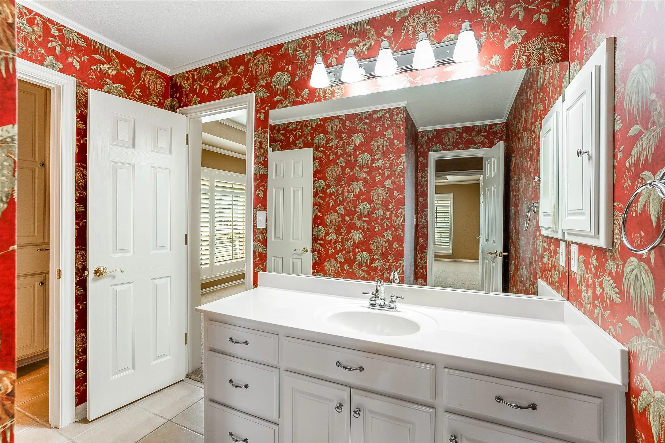 jack-n-jill bath vanity 1