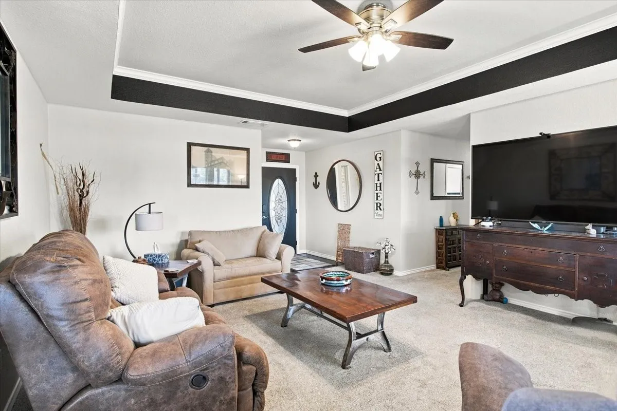 Single Family Residence For Sale in Fannin County , 104 Butler Street, Savoy, Texas 75479, 3 Bedroom, 2 Bathroom, 2 Garage spaces, 1,601 Sqft, built in 2006, mls#21371485, Real Estate Agent in Savoy, Homes For Sale in Fannin county, Homes For Sale in Savoy, Realtor in Savoy Texas, Real Estate Brokerage Independent Realty Texas, Luminita Cordes Realtor