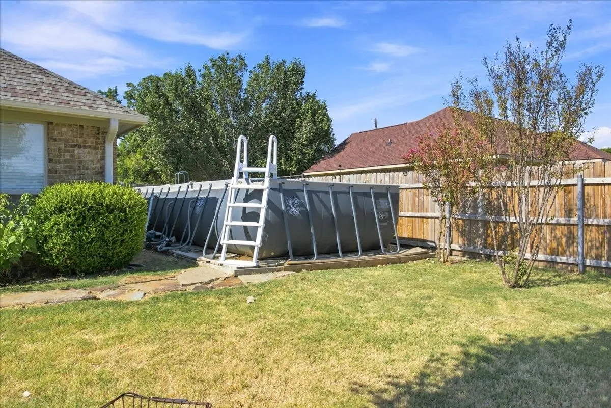 Single Family Residence For Sale in Fannin County , 104 Butler Street, Savoy, Texas 75479, 3 Bedroom, 2 Bathroom, 2 Garage spaces, 1,601 Sqft, built in 2006, mls#21371485, Real Estate Agent in Savoy, Homes For Sale in Fannin county, Homes For Sale in Savoy, Realtor in Savoy Texas, Real Estate Brokerage Independent Realty Texas, Luminita Cordes Realtor
