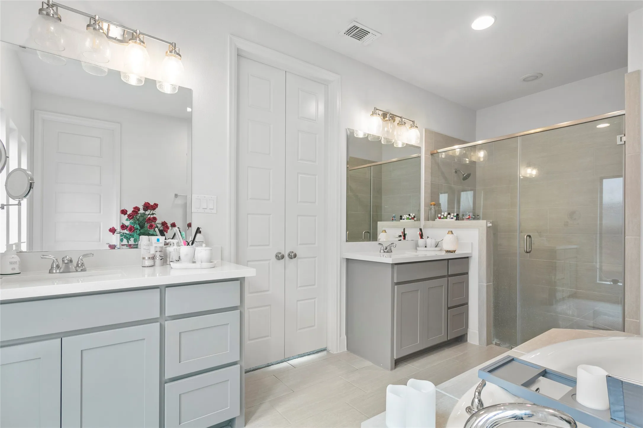 Single Family Residence For Sale in Collin County , 1904 Song Sparrow Lane, Mc Kinney, Texas 75071, 4 Bedroom, 4 Bathroom, 3 Garage spaces, 3,069 Sqft, built in 2023, mls#21366830, Real Estate Agent in Mc Kinney, Homes For Sale in Collin county, Homes For Sale in Mc Kinney, Realtor in Mc Kinney Texas, Real Estate Brokerage Independent Realty Texas, Luminita Cordes Realtor