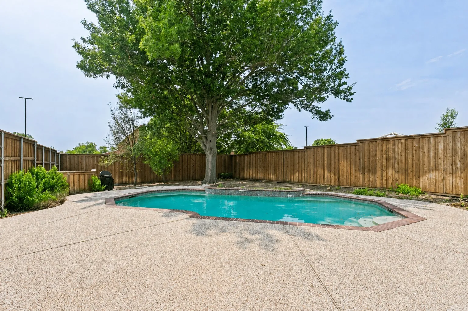 Single Family Residence For Sale in Collin County , 2920 Winding Creek Drive, Plano, Texas 75023, 4 Bedroom, 3 Bathroom, 2 Garage spaces, 3,166 Sqft, built in 1992, mls#21370056, Real Estate Agent in Plano, Homes For Sale in Collin county, Homes For Sale in Plano, Realtor in Plano Texas, Real Estate Brokerage Independent Realty Texas, Luminita Cordes Realtor