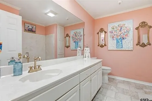 Single Family Residence For Sale in Smith County , 804 Festoon Court, Tyler, Texas 75703, 3 Bedroom, 2 Bathroom, 2 Garage spaces, 2,158 Sqft, built in 1998, mls#21371518, Real Estate Agent in Tyler, Homes For Sale in Smith county, Homes For Sale in Tyler, Realtor in Tyler Texas, Real Estate Brokerage Independent Realty Texas, Luminita Cordes Realtor