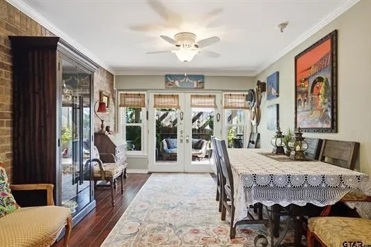 Single Family Residence For Sale in Smith County , 804 Festoon Court, Tyler, Texas 75703, 3 Bedroom, 2 Bathroom, 2 Garage spaces, 2,158 Sqft, built in 1998, mls#21371518, Real Estate Agent in Tyler, Homes For Sale in Smith county, Homes For Sale in Tyler, Realtor in Tyler Texas, Real Estate Brokerage Independent Realty Texas, Luminita Cordes Realtor