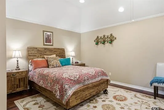 Single Family Residence For Sale in Smith County , 804 Festoon Court, Tyler, Texas 75703, 3 Bedroom, 2 Bathroom, 2 Garage spaces, 2,158 Sqft, built in 1998, mls#21371518, Real Estate Agent in Tyler, Homes For Sale in Smith county, Homes For Sale in Tyler, Realtor in Tyler Texas, Real Estate Brokerage Independent Realty Texas, Luminita Cordes Realtor