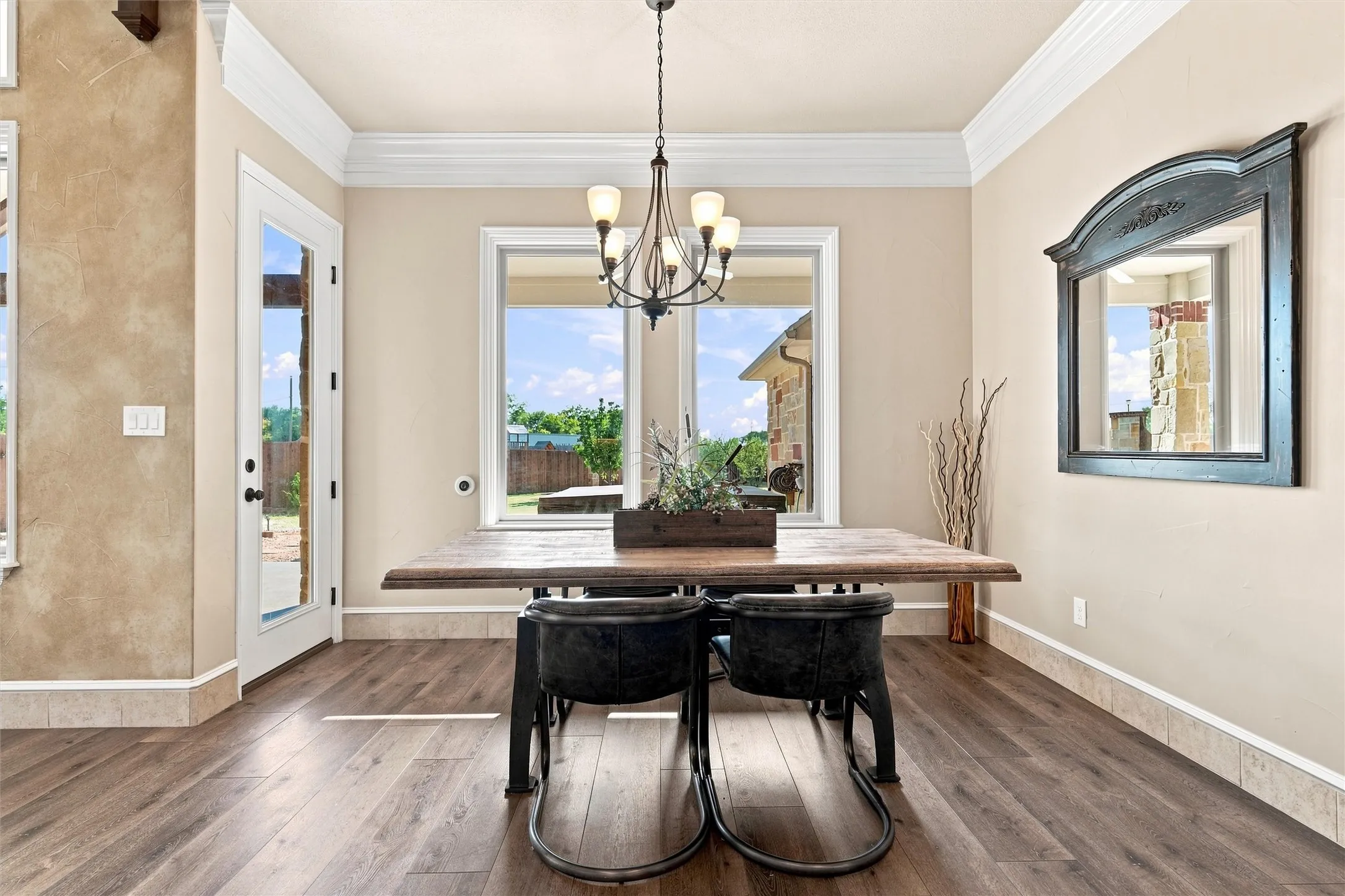 Single Family Residence For Sale in Mc Lennan County , 100 Deer Creek Drive, Waco, Texas 76708, 3 Bedroom, 3 Bathroom, 3 Garage spaces, 2,181 Sqft, built in 2018, mls#21366777, Real Estate Agent in Waco, Homes For Sale in Mc Lennan county, Homes For Sale in Waco, Realtor in Waco Texas, Real Estate Brokerage Independent Realty Texas, Luminita Cordes Realtor