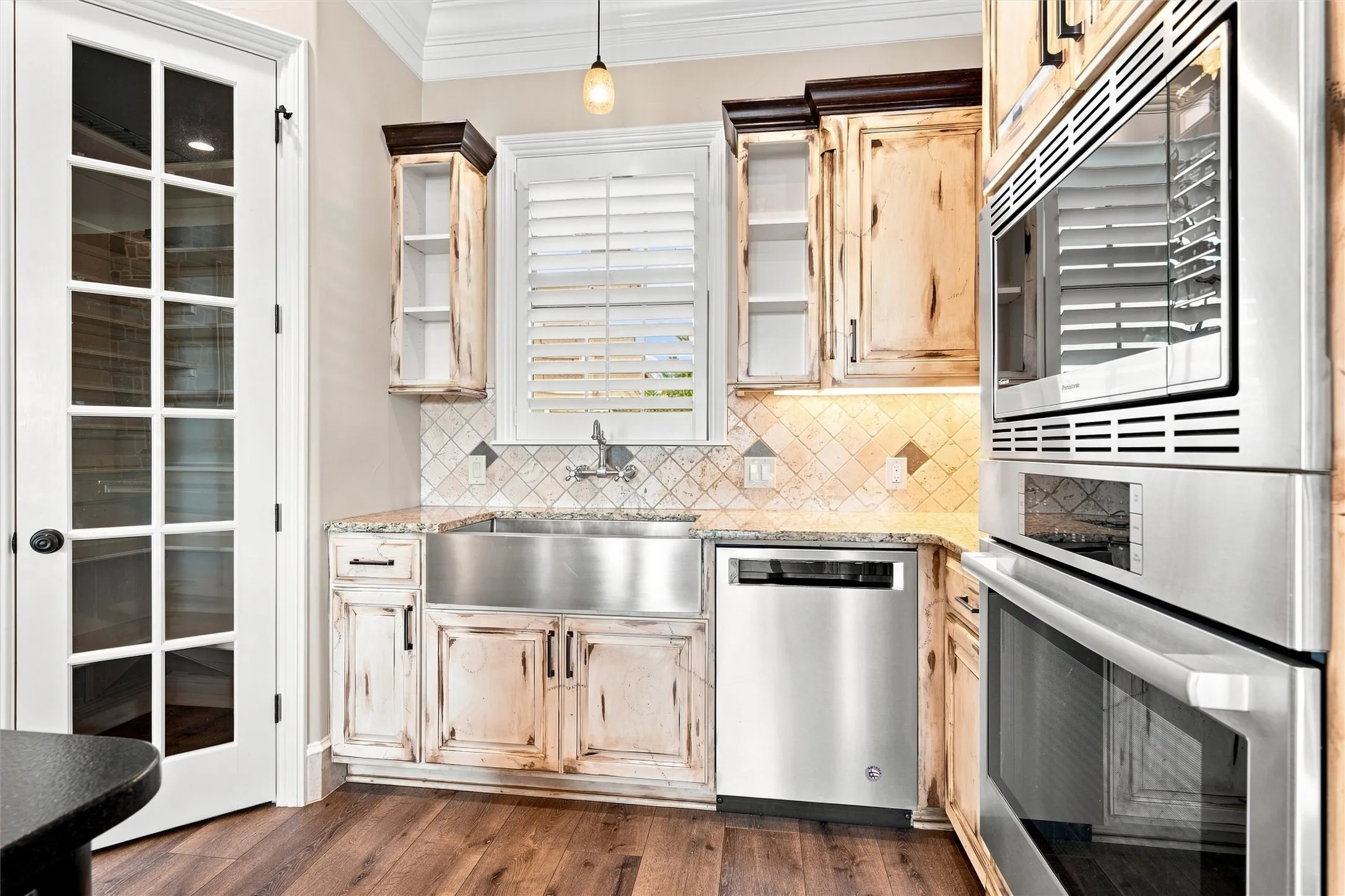 Single Family Residence For Sale in Mc Lennan County , 100 Deer Creek Drive, Waco, Texas 76708, 3 Bedroom, 3 Bathroom, 3 Garage spaces, 2,181 Sqft, built in 2018, mls#21366777, Real Estate Agent in Waco, Homes For Sale in Mc Lennan county, Homes For Sale in Waco, Realtor in Waco Texas, Real Estate Brokerage Independent Realty Texas, Luminita Cordes Realtor