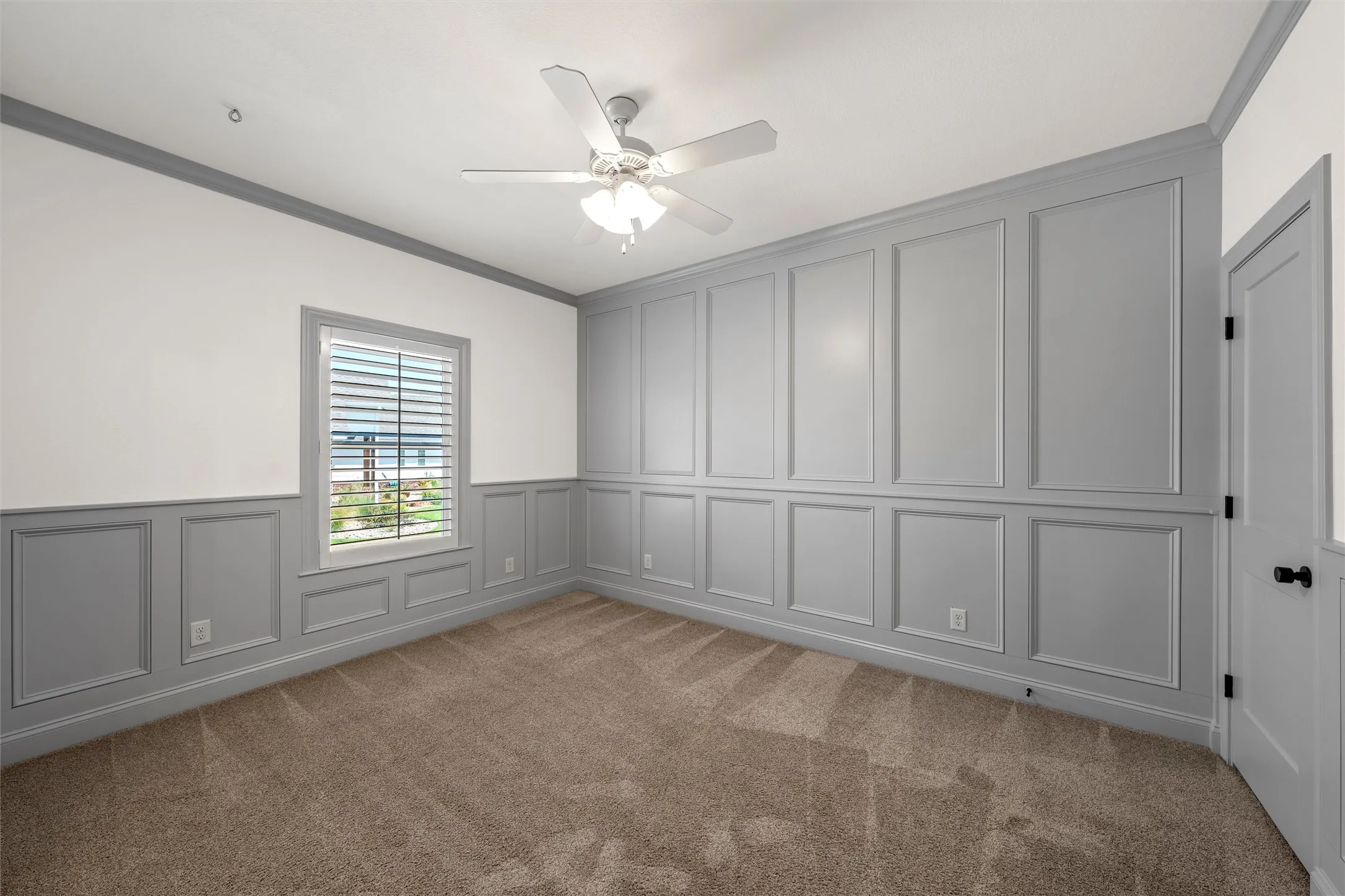 Single Family Residence For Sale in Mc Lennan County , 324 Stone Manor Drive, Mc Gregor, Texas 76657, 4 Bedroom, 4 Bathroom, 3 Garage spaces, 3,040 Sqft, built in 2019, mls#21371045, Real Estate Agent in Mc Gregor, Homes For Sale in Mc Lennan county, Homes For Sale in Mc Gregor, Realtor in Mc Gregor Texas, Real Estate Brokerage Independent Realty Texas, Luminita Cordes Realtor
