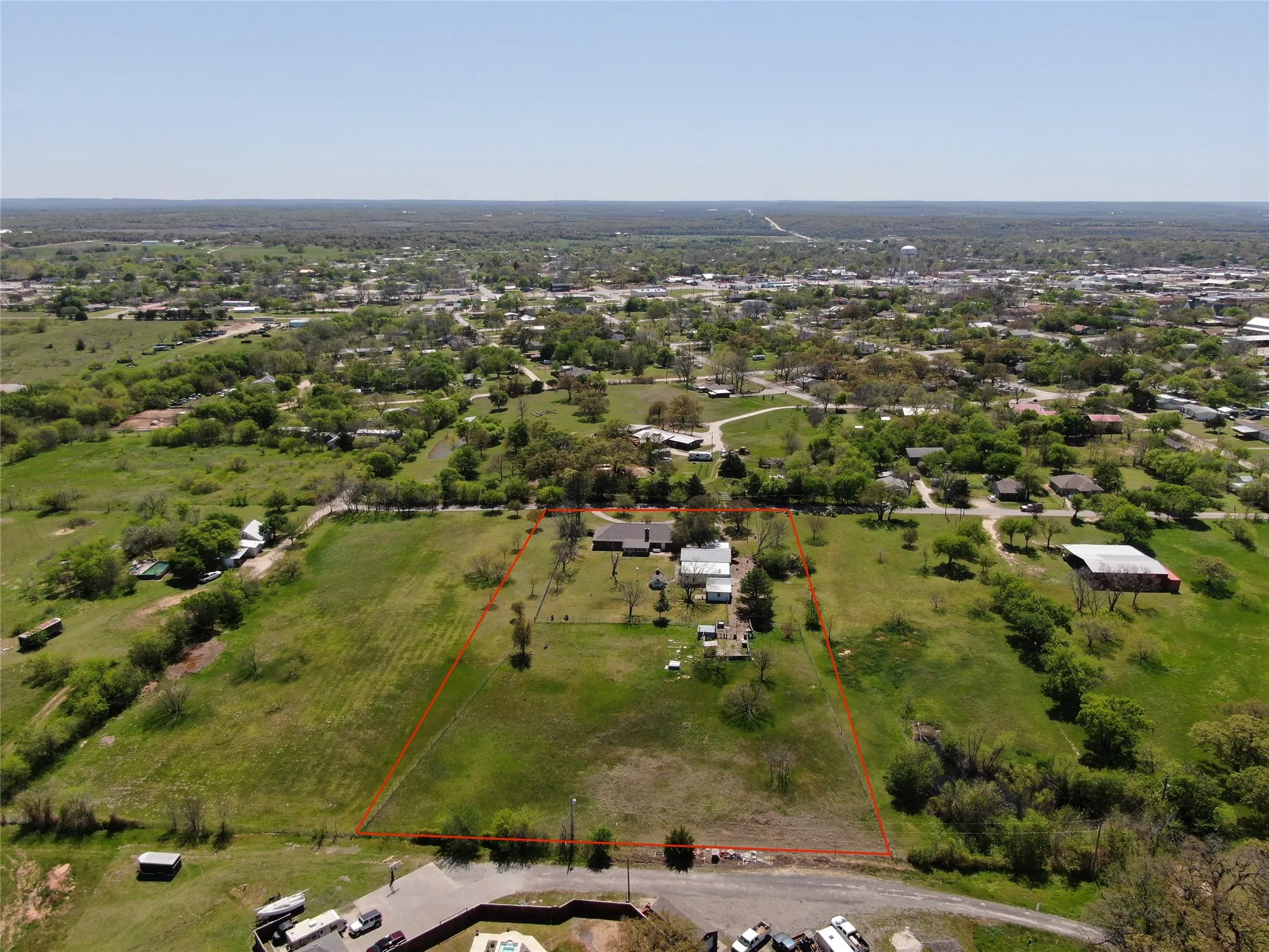 Single Family Residence For Rent in Montague County , 517 E Locust Street, Nocona, Texas 76255, 3 Bedroom, 2 Bathroom, 2 Garage spaces, 2,088 Sqft, built in 1984, mls#21371829, Real Estate Agent in Nocona, Homes For Rent in Montague county, Homes For Rent in Nocona, Realtor in Nocona Texas, Real Estate Brokerage Independent Realty Texas, Luminita Cordes Realtor