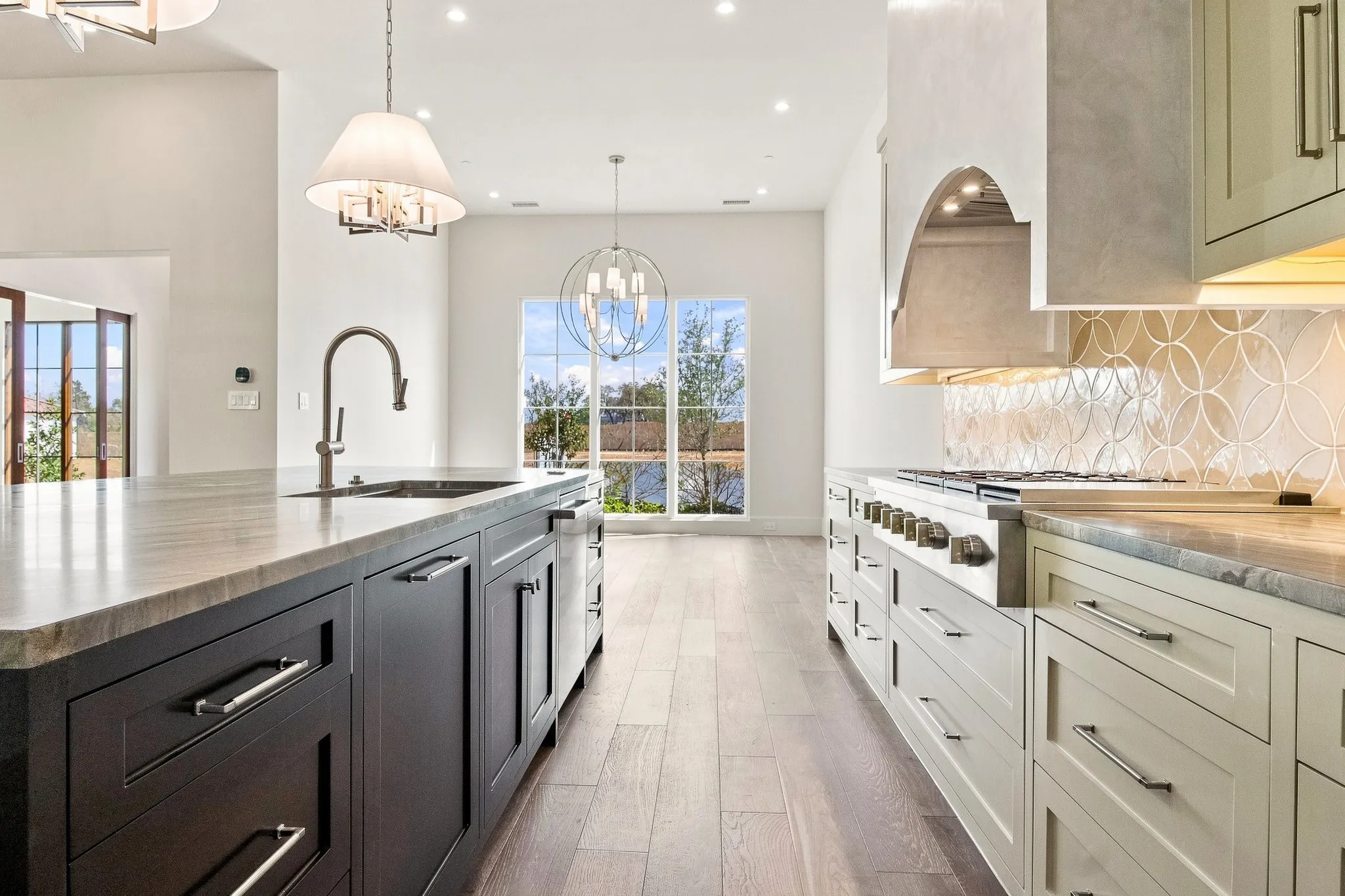 Single Family Residence For Sale in Tarrant County , 116 Murano Place, Southlake, Texas 76092, 4 Bedroom, 6 Bathroom, 2 Garage spaces, 4,625 Sqft, built in 2026, mls#21304042, Real Estate Agent in Southlake, Homes For Sale in Tarrant county, Homes For Sale in Southlake, Realtor in Southlake Texas, Real Estate Brokerage Independent Realty Texas, Luminita Cordes Realtor