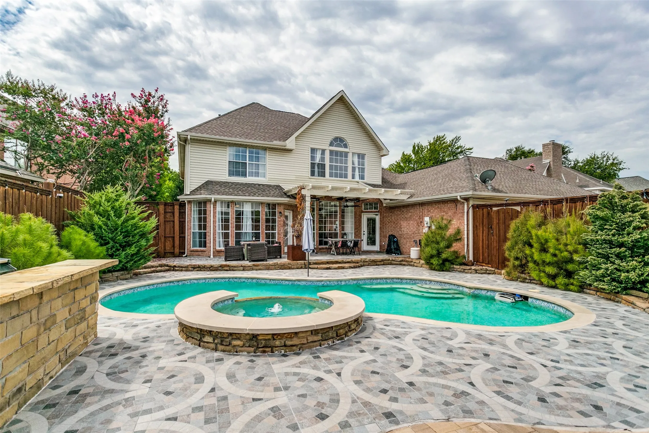 Single Family Residence For Sale in Collin County , 1218 Newberry Drive, Allen, Texas 75013, 4 Bedroom, 3 Bathroom, 3 Garage spaces, 3,104 Sqft, built in 1994, mls#21371723, Real Estate Agent in Allen, Homes For Sale in Collin county, Homes For Sale in Allen, Realtor in Allen Texas, Real Estate Brokerage Independent Realty Texas, Luminita Cordes Realtor