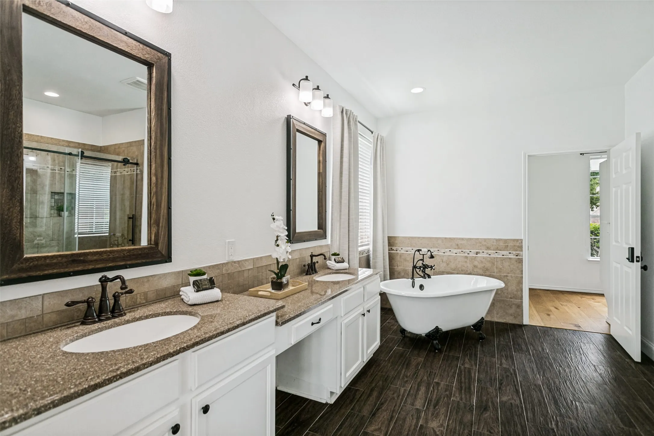 Single Family Residence For Sale in Collin County , 1218 Newberry Drive, Allen, Texas 75013, 4 Bedroom, 3 Bathroom, 3 Garage spaces, 3,104 Sqft, built in 1994, mls#21371723, Real Estate Agent in Allen, Homes For Sale in Collin county, Homes For Sale in Allen, Realtor in Allen Texas, Real Estate Brokerage Independent Realty Texas, Luminita Cordes Realtor