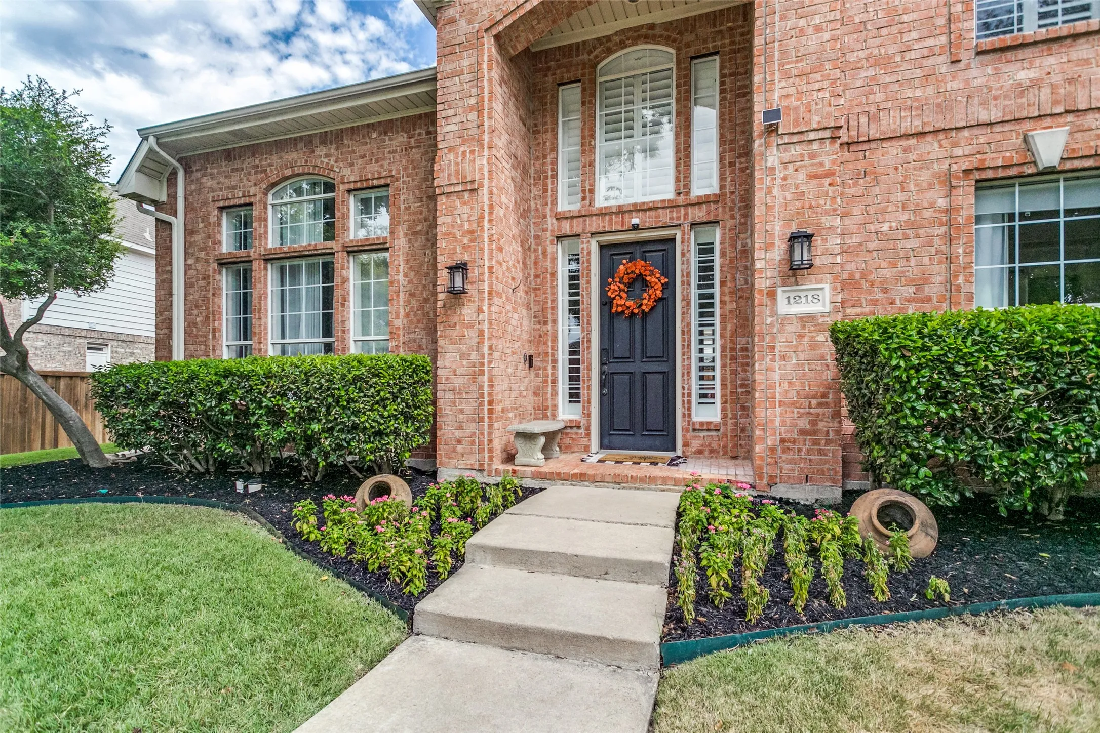 Single Family Residence For Sale in Collin County , 1218 Newberry Drive, Allen, Texas 75013, 4 Bedroom, 3 Bathroom, 3 Garage spaces, 3,104 Sqft, built in 1994, mls#21371723, Real Estate Agent in Allen, Homes For Sale in Collin county, Homes For Sale in Allen, Realtor in Allen Texas, Real Estate Brokerage Independent Realty Texas, Luminita Cordes Realtor
