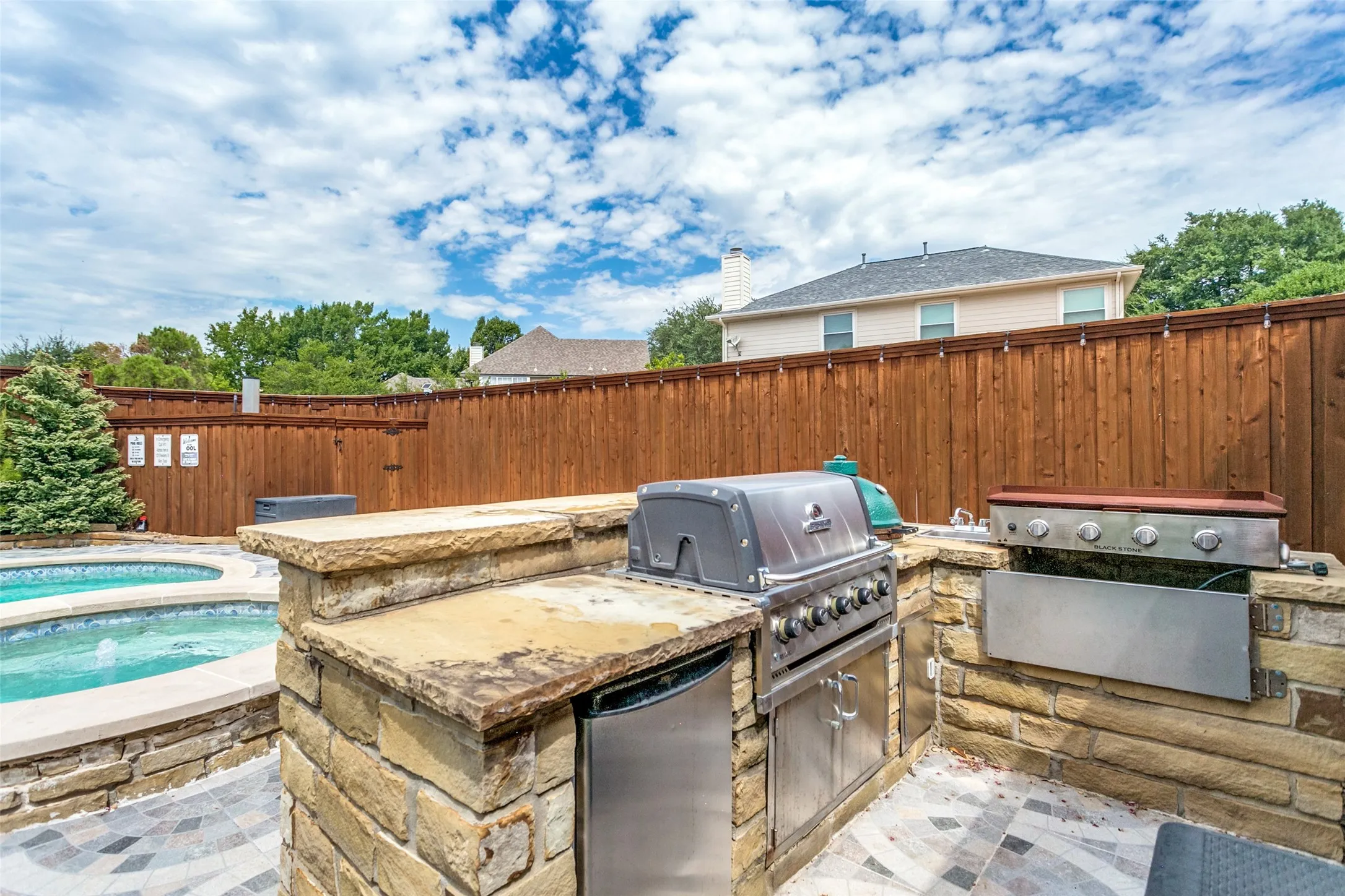 Single Family Residence For Sale in Collin County , 1218 Newberry Drive, Allen, Texas 75013, 4 Bedroom, 3 Bathroom, 3 Garage spaces, 3,104 Sqft, built in 1994, mls#21371723, Real Estate Agent in Allen, Homes For Sale in Collin county, Homes For Sale in Allen, Realtor in Allen Texas, Real Estate Brokerage Independent Realty Texas, Luminita Cordes Realtor