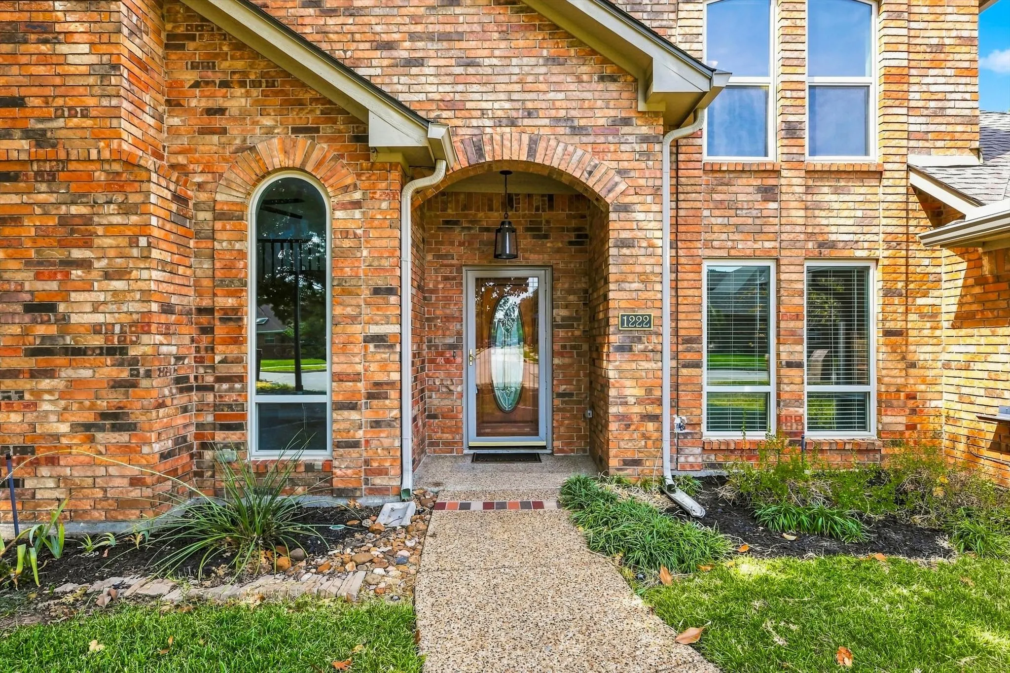 Single Family Residence For Sale in Denton County , 1222 Dentonshire Drive, Carrollton, Texas 75007, 4 Bedroom, 3 Bathroom, 2 Garage spaces, 2,568 Sqft, built in 1987, mls#21369259, Real Estate Agent in Carrollton, Homes For Sale in Denton county, Homes For Sale in Carrollton, Realtor in Carrollton Texas, Real Estate Brokerage Independent Realty Texas, Luminita Cordes Realtor