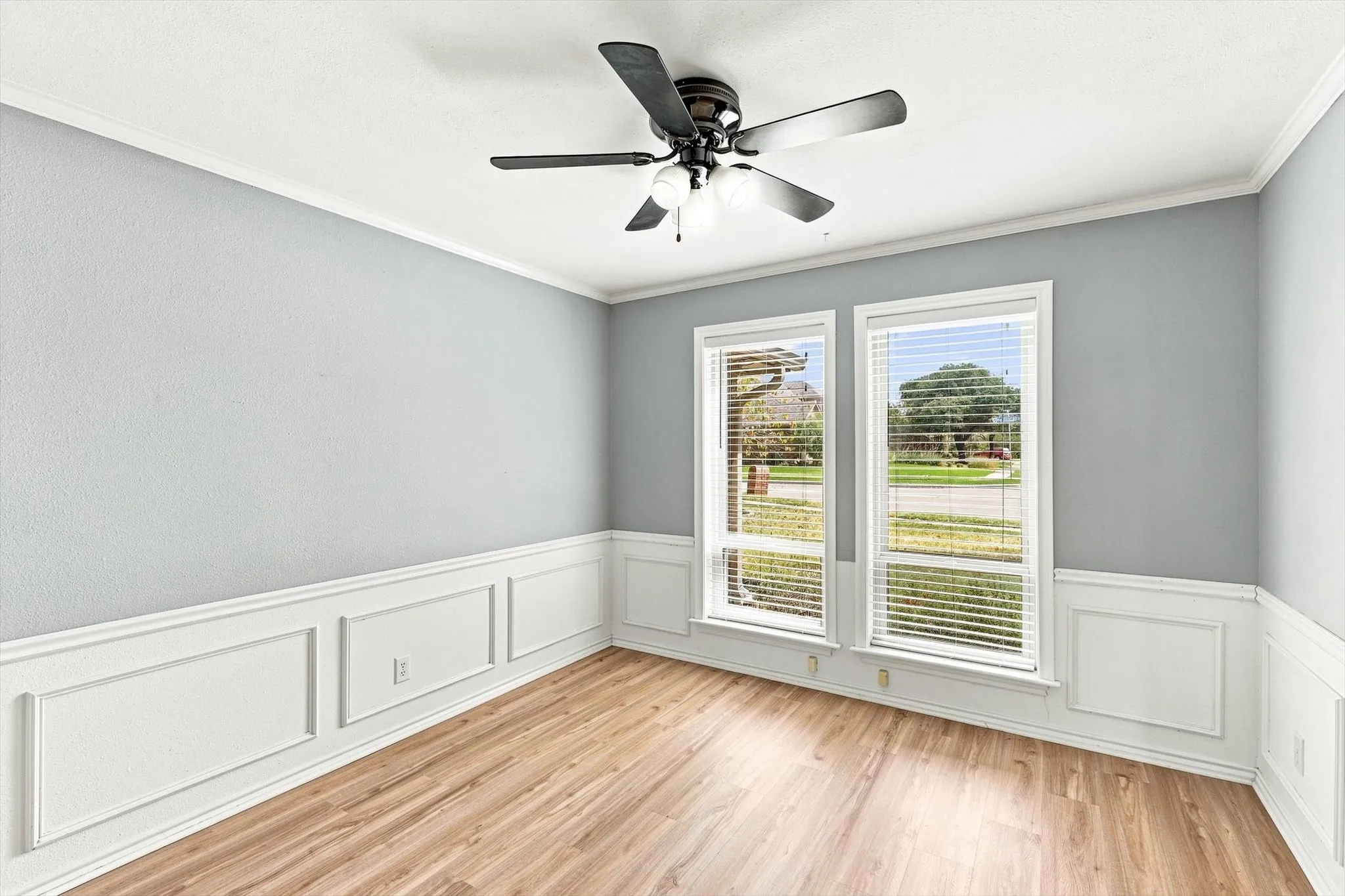 Single Family Residence For Sale in Denton County , 1222 Dentonshire Drive, Carrollton, Texas 75007, 4 Bedroom, 3 Bathroom, 2 Garage spaces, 2,568 Sqft, built in 1987, mls#21369259, Real Estate Agent in Carrollton, Homes For Sale in Denton county, Homes For Sale in Carrollton, Realtor in Carrollton Texas, Real Estate Brokerage Independent Realty Texas, Luminita Cordes Realtor
