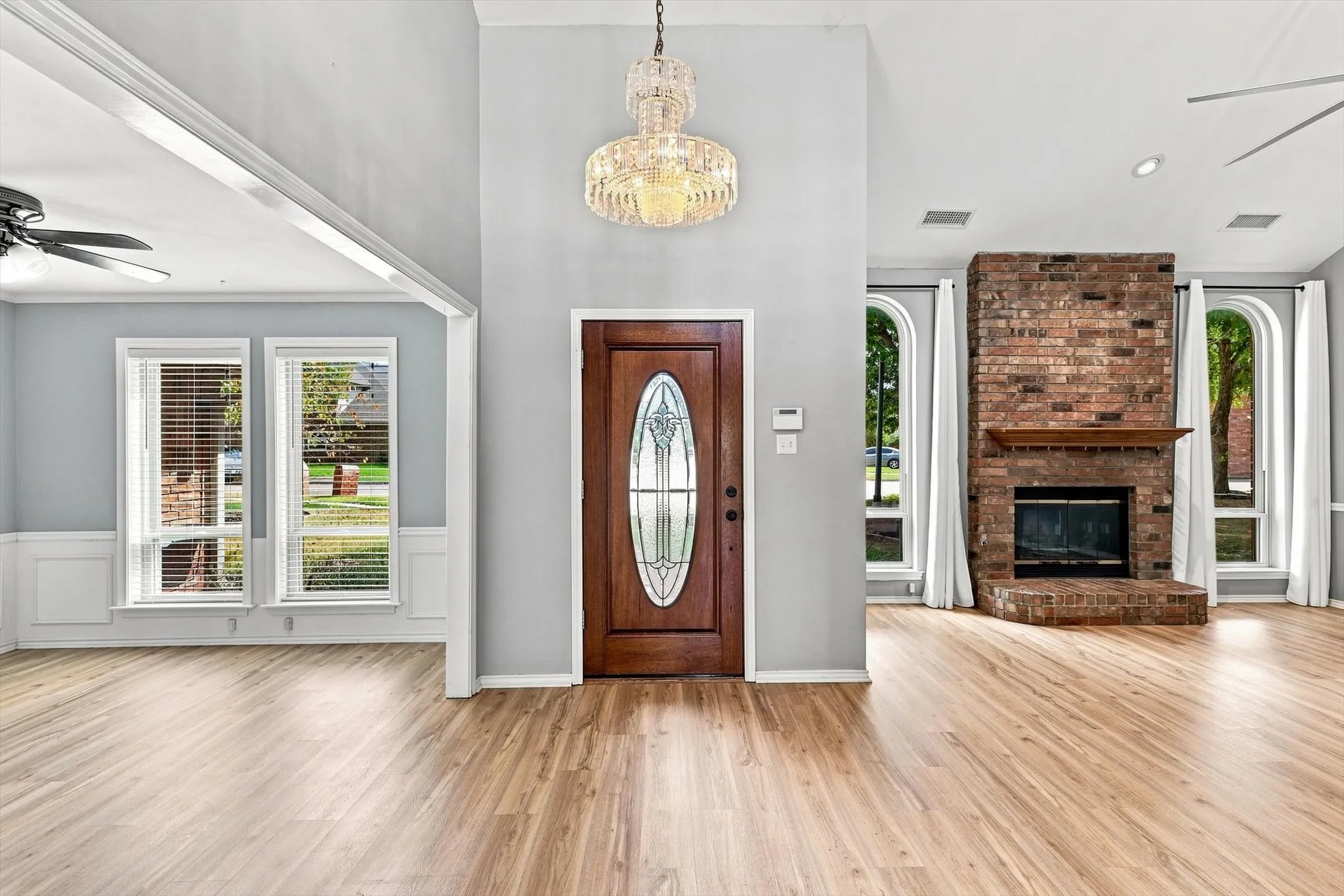 Single Family Residence For Sale in Denton County , 1222 Dentonshire Drive, Carrollton, Texas 75007, 4 Bedroom, 3 Bathroom, 2 Garage spaces, 2,568 Sqft, built in 1987, mls#21369259, Real Estate Agent in Carrollton, Homes For Sale in Denton county, Homes For Sale in Carrollton, Realtor in Carrollton Texas, Real Estate Brokerage Independent Realty Texas, Luminita Cordes Realtor
