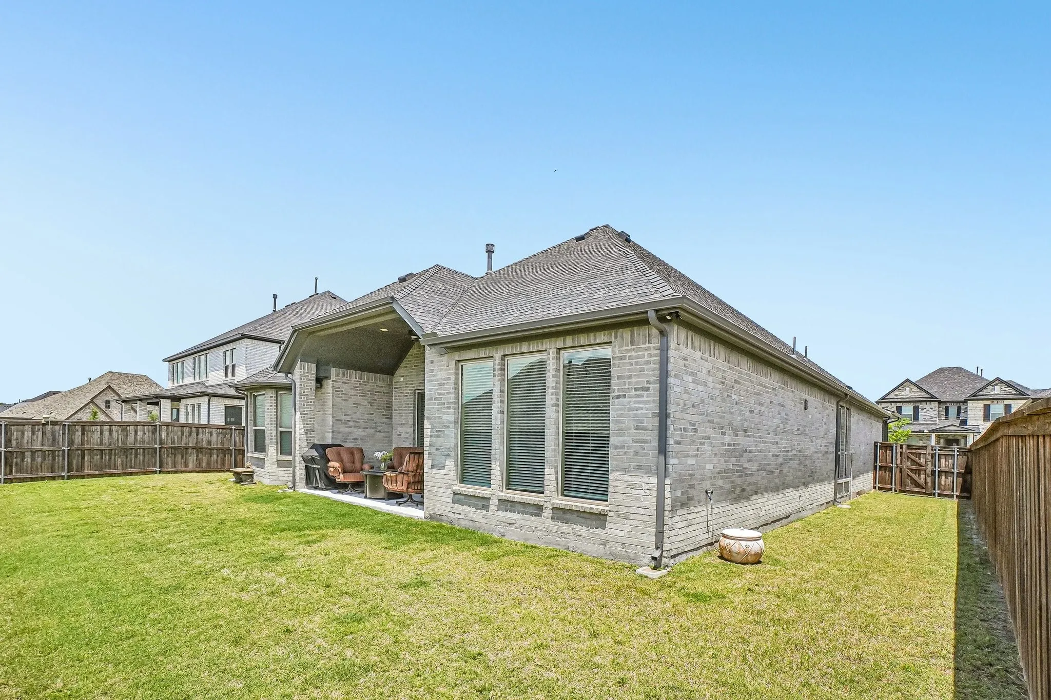 Single Family Residence For Sale in Rockwall County , 1907 Sicilia Lane, Mclendon Chisholm, Texas 75032, 4 Bedroom, 3 Bathroom, 2 Garage spaces, 2,824 Sqft, built in 2021, mls#21371919, Real Estate Agent in Mclendon Chisholm, Homes For Sale in Rockwall county, Homes For Sale in Mclendon Chisholm, Realtor in Mclendon Chisholm Texas, Real Estate Brokerage Independent Realty Texas, Luminita Cordes Realtor