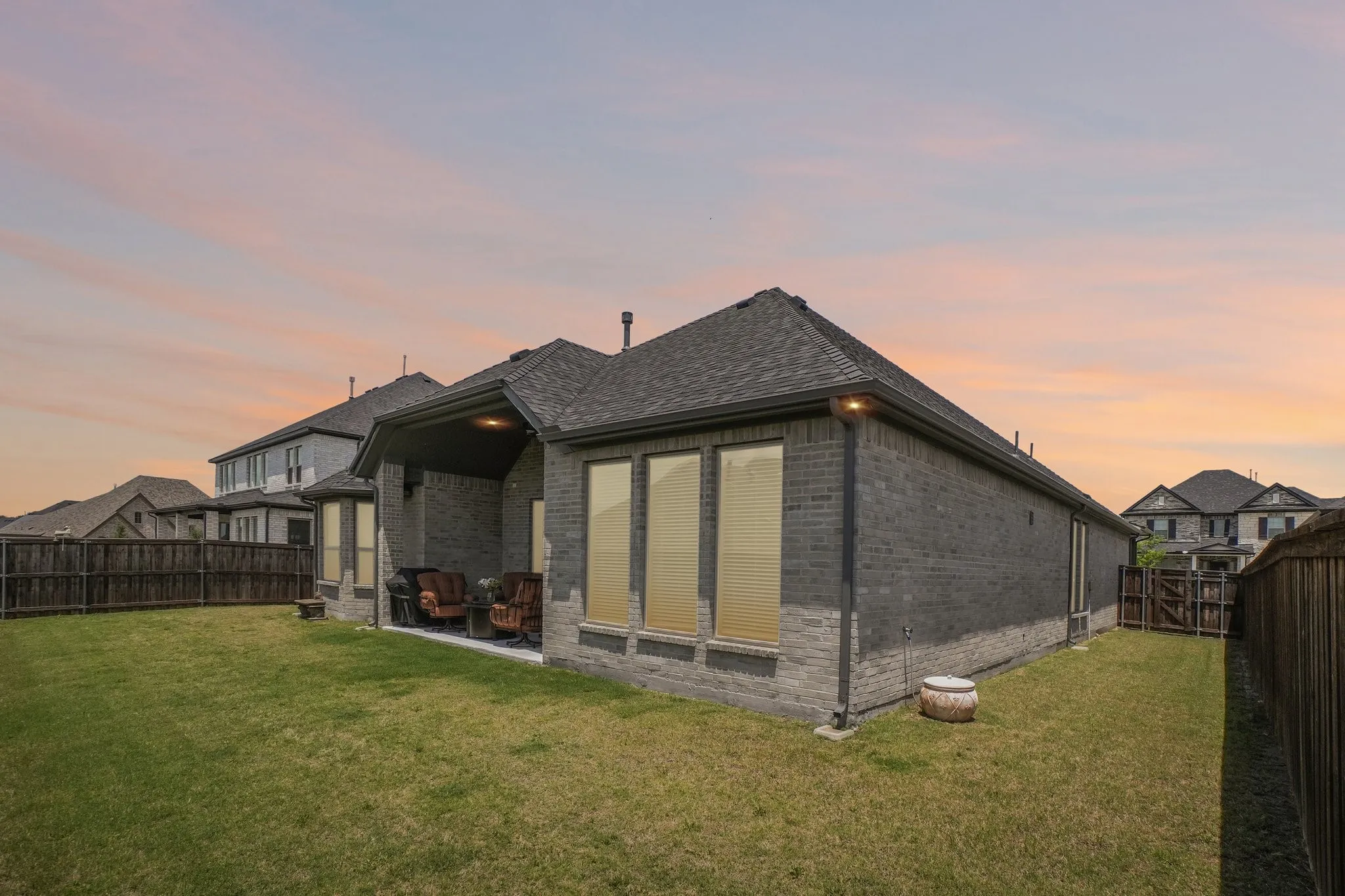 Single Family Residence For Sale in Rockwall County , 1907 Sicilia Lane, Mclendon Chisholm, Texas 75032, 4 Bedroom, 3 Bathroom, 2 Garage spaces, 2,824 Sqft, built in 2021, mls#21371919, Real Estate Agent in Mclendon Chisholm, Homes For Sale in Rockwall county, Homes For Sale in Mclendon Chisholm, Realtor in Mclendon Chisholm Texas, Real Estate Brokerage Independent Realty Texas, Luminita Cordes Realtor