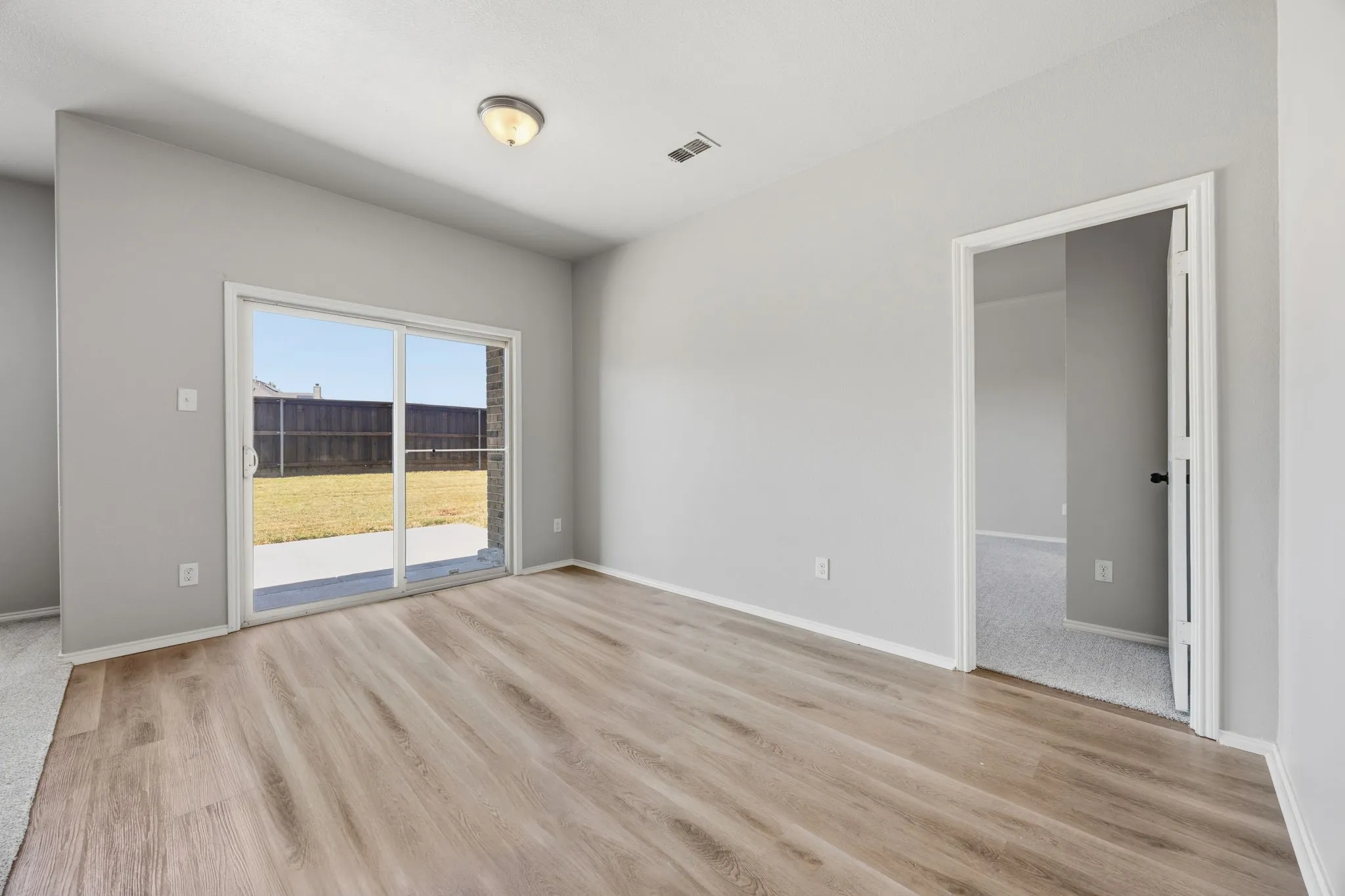 Single Family Residence For Sale in Collin County , 1307 Hidden Valley Drive, Wylie, Texas 75098, 3 Bedroom, 3 Bathroom, 2 Garage spaces, 2,622 Sqft, built in 2013, mls#21369901, Real Estate Agent in Wylie, Homes For Sale in Collin county, Homes For Sale in Wylie, Realtor in Wylie Texas, Real Estate Brokerage Independent Realty Texas, Luminita Cordes Realtor