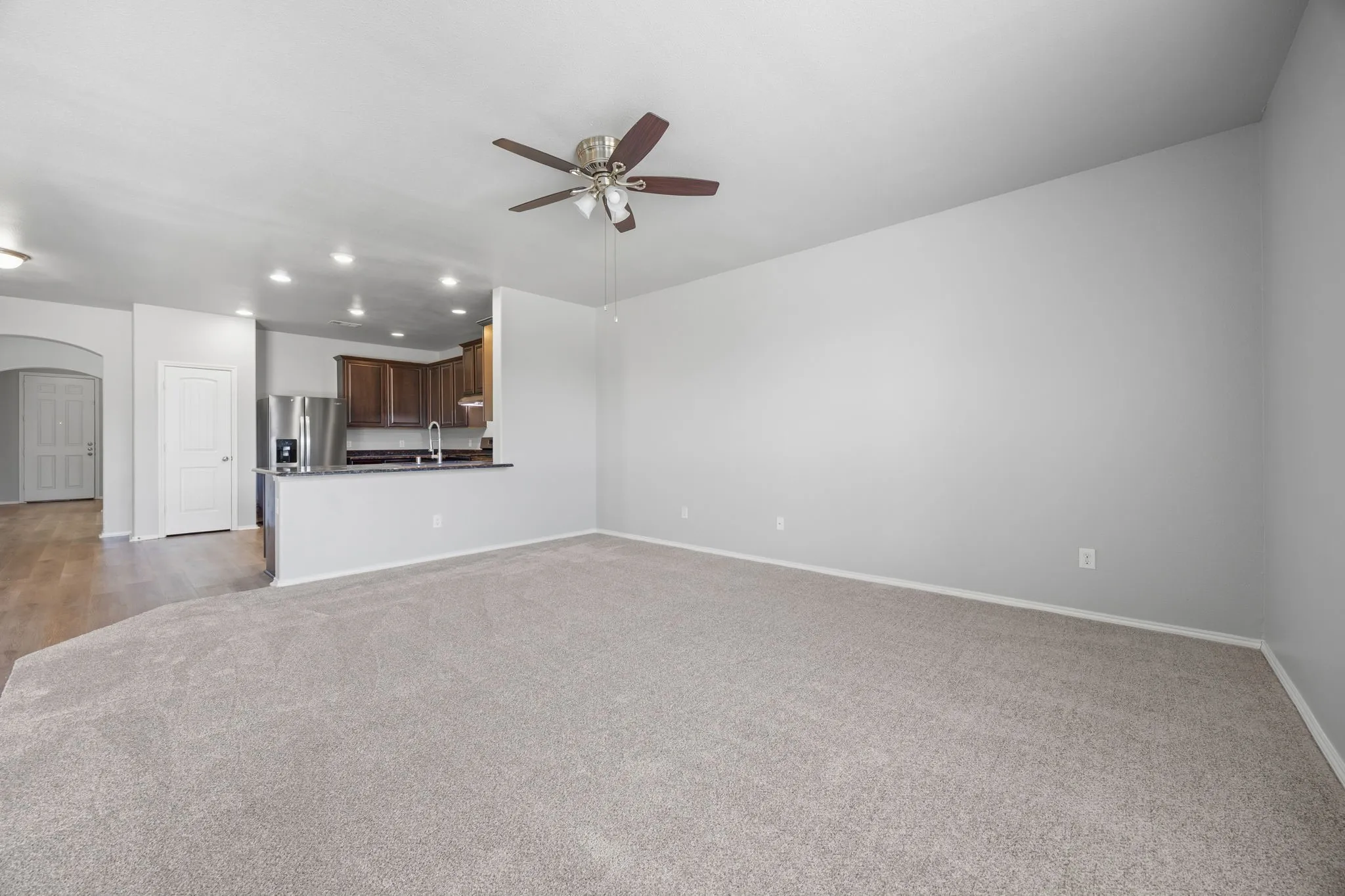 Single Family Residence For Sale in Collin County , 1307 Hidden Valley Drive, Wylie, Texas 75098, 3 Bedroom, 3 Bathroom, 2 Garage spaces, 2,622 Sqft, built in 2013, mls#21369901, Real Estate Agent in Wylie, Homes For Sale in Collin county, Homes For Sale in Wylie, Realtor in Wylie Texas, Real Estate Brokerage Independent Realty Texas, Luminita Cordes Realtor