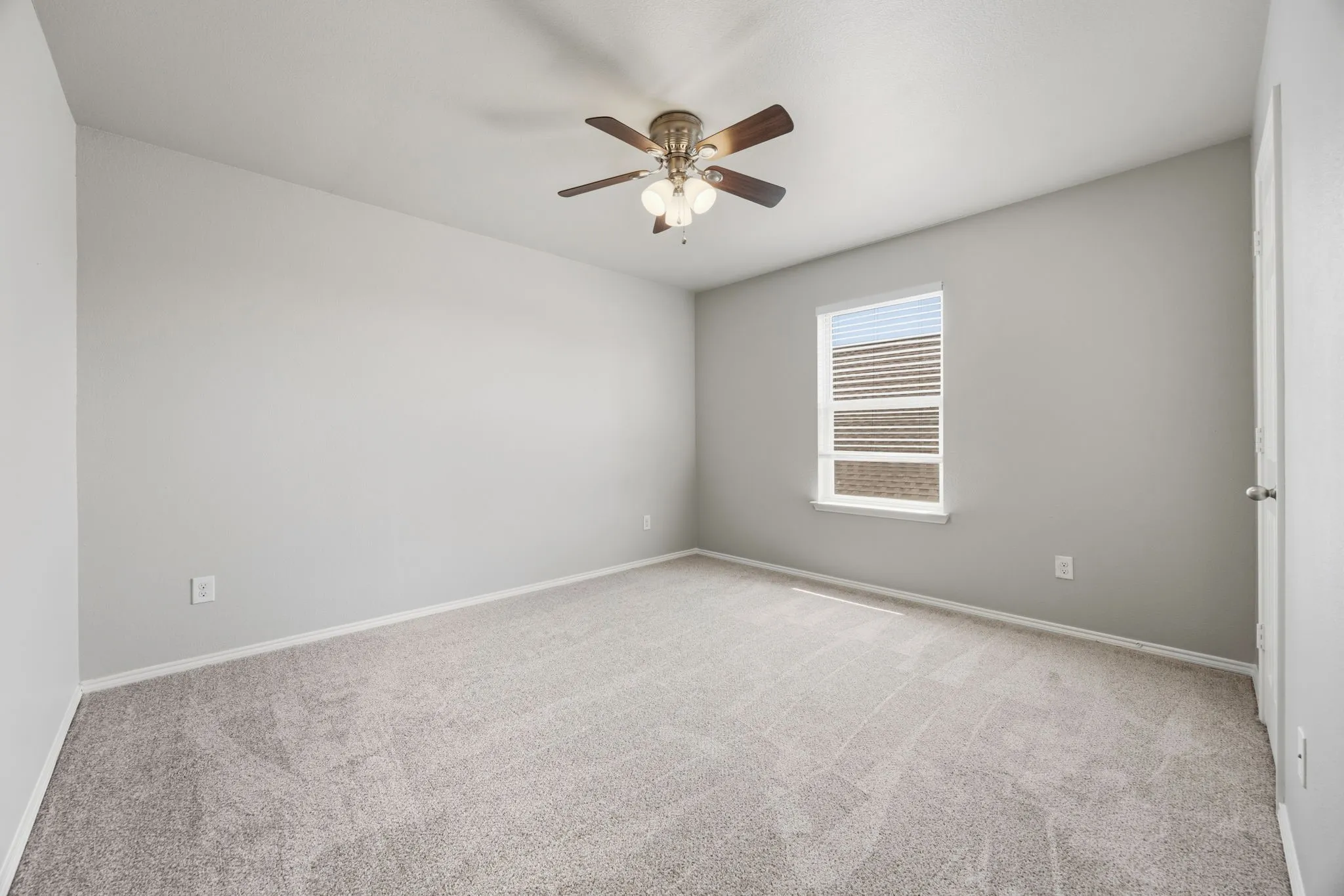 Single Family Residence For Sale in Collin County , 1307 Hidden Valley Drive, Wylie, Texas 75098, 3 Bedroom, 3 Bathroom, 2 Garage spaces, 2,622 Sqft, built in 2013, mls#21369901, Real Estate Agent in Wylie, Homes For Sale in Collin county, Homes For Sale in Wylie, Realtor in Wylie Texas, Real Estate Brokerage Independent Realty Texas, Luminita Cordes Realtor