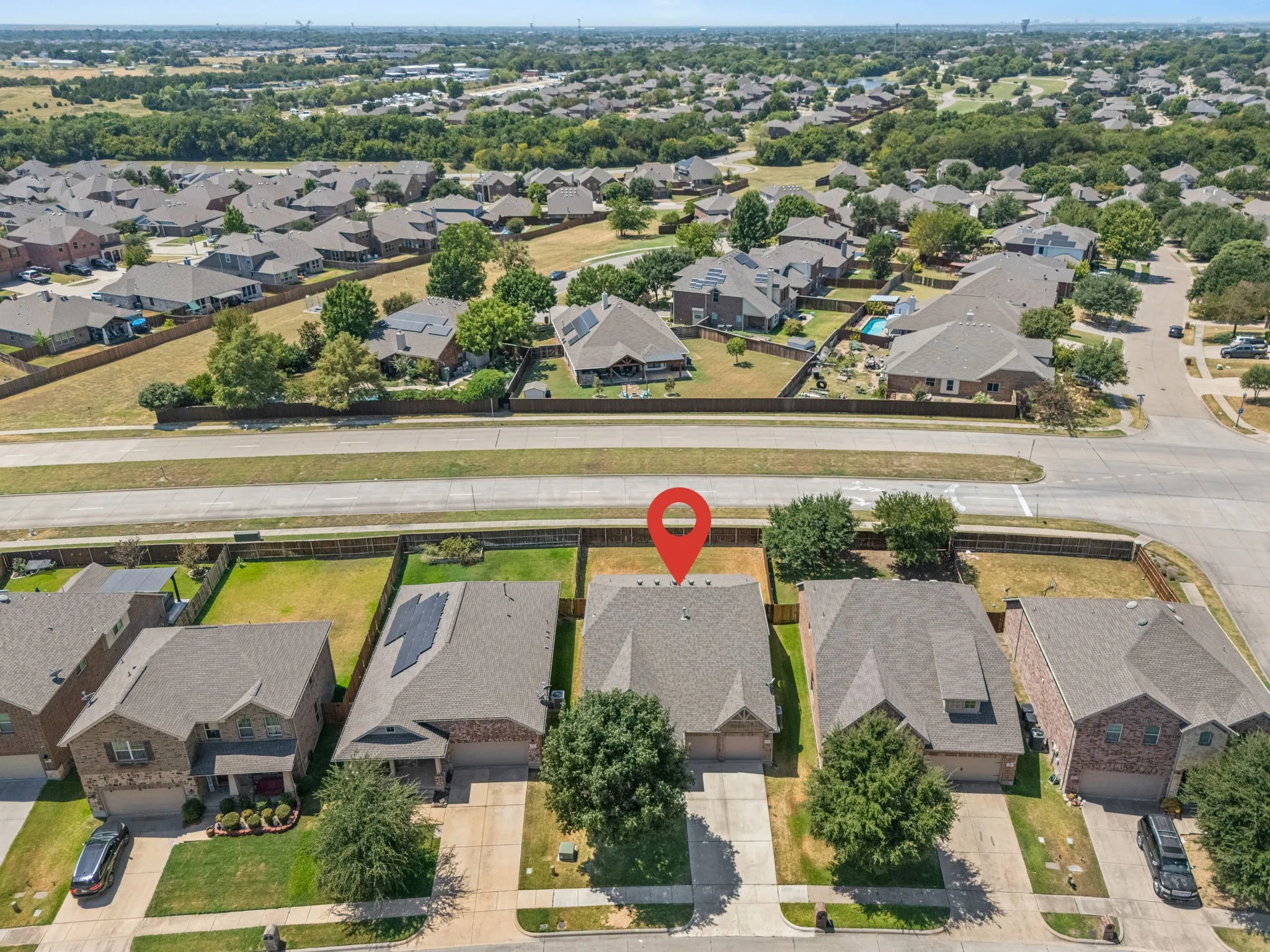 Single Family Residence For Sale in Collin County , 1307 Hidden Valley Drive, Wylie, Texas 75098, 3 Bedroom, 3 Bathroom, 2 Garage spaces, 2,622 Sqft, built in 2013, mls#21369901, Real Estate Agent in Wylie, Homes For Sale in Collin county, Homes For Sale in Wylie, Realtor in Wylie Texas, Real Estate Brokerage Independent Realty Texas, Luminita Cordes Realtor