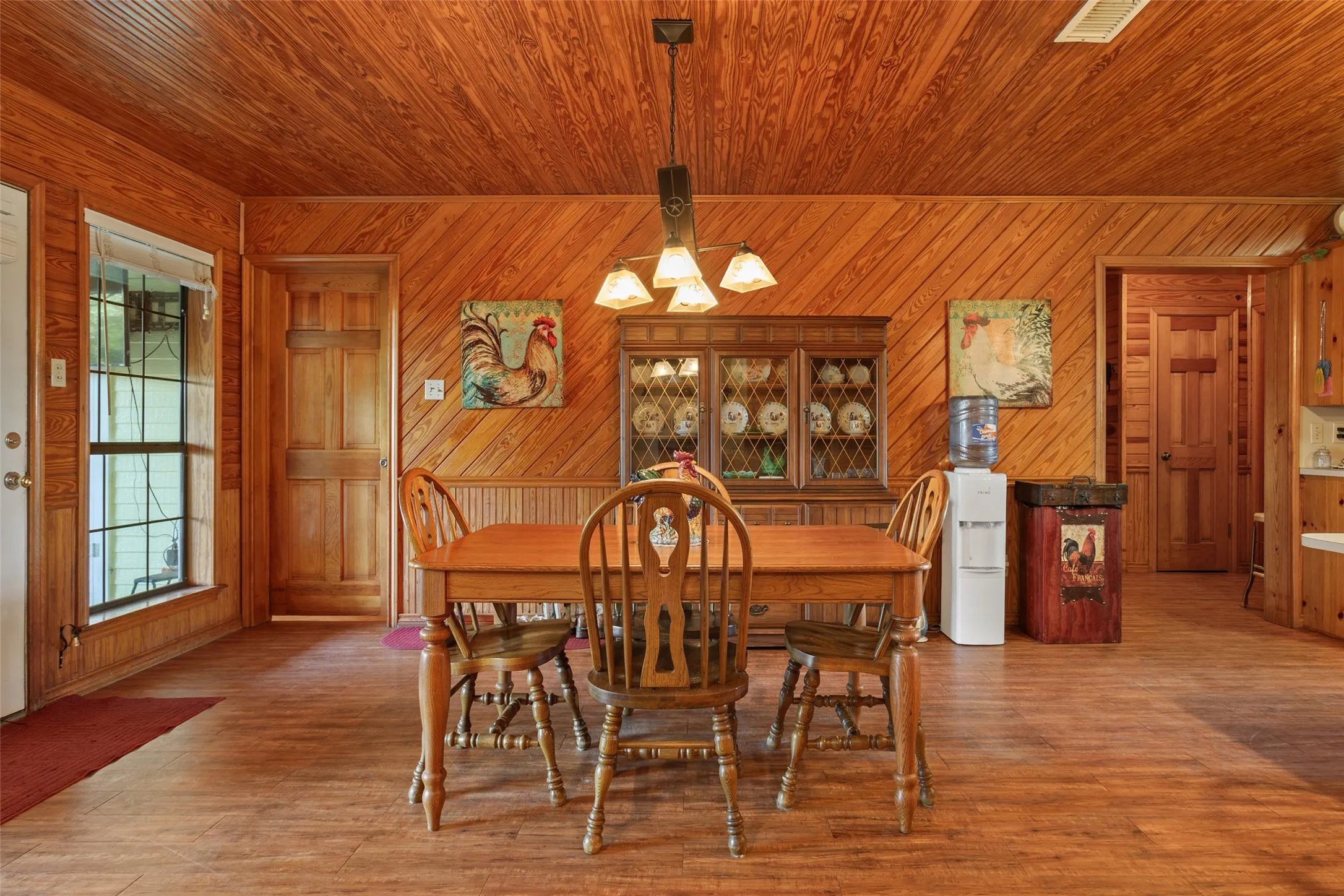 Single Family Residence For Sale in Freestone County , 420 E US Highway 84, Fairfield, Texas 75840, 3 Bedroom, 2 Bathroom, 2 Garage spaces, 1,930 Sqft, built in 1991, mls#21371849, Real Estate Agent in Fairfield, Homes For Sale in Freestone county, Homes For Sale in Fairfield, Realtor in Fairfield Texas, Real Estate Brokerage Independent Realty Texas, Luminita Cordes Realtor