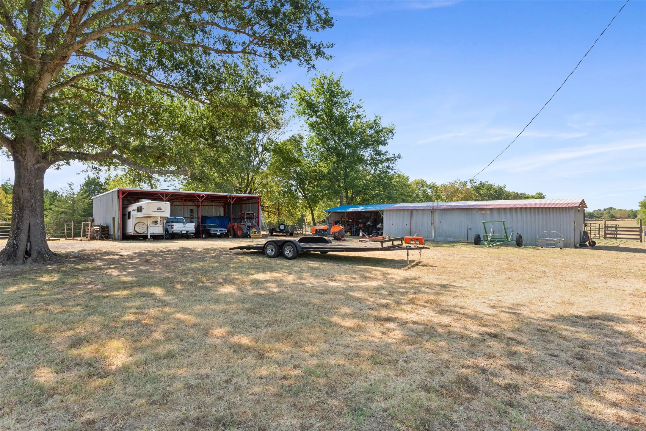 Single Family Residence For Sale in Freestone County , 420 E US Highway 84, Fairfield, Texas 75840, 3 Bedroom, 2 Bathroom, 2 Garage spaces, 1,930 Sqft, built in 1991, mls#21371849, Real Estate Agent in Fairfield, Homes For Sale in Freestone county, Homes For Sale in Fairfield, Realtor in Fairfield Texas, Real Estate Brokerage Independent Realty Texas, Luminita Cordes Realtor