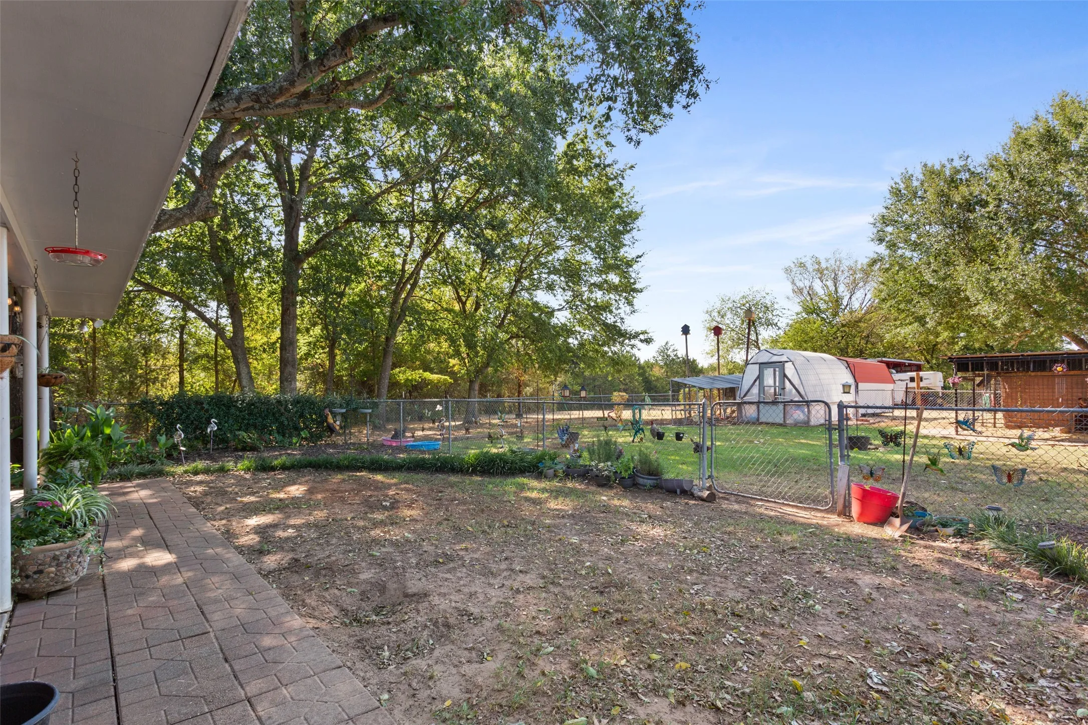 Single Family Residence For Sale in Freestone County , 420 E US Highway 84, Fairfield, Texas 75840, 3 Bedroom, 2 Bathroom, 2 Garage spaces, 1,930 Sqft, built in 1991, mls#21371849, Real Estate Agent in Fairfield, Homes For Sale in Freestone county, Homes For Sale in Fairfield, Realtor in Fairfield Texas, Real Estate Brokerage Independent Realty Texas, Luminita Cordes Realtor