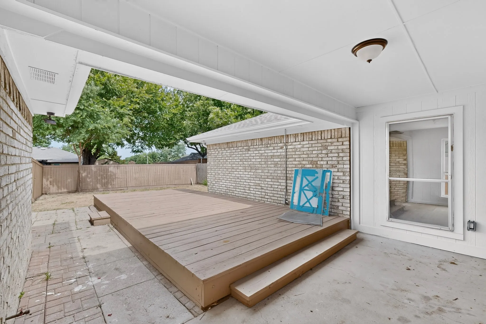 Single Family Residence For Sale in Dallas County , 1302 N Yale Boulevard, Richardson, Texas 75081, 3 Bedroom, 2 Bathroom, 2 Garage spaces, 1,745 Sqft, built in 1977, mls#21371921, Real Estate Agent in Richardson, Homes For Sale in Dallas county, Homes For Sale in Richardson, Realtor in Richardson Texas, Real Estate Brokerage Independent Realty Texas, Luminita Cordes Realtor