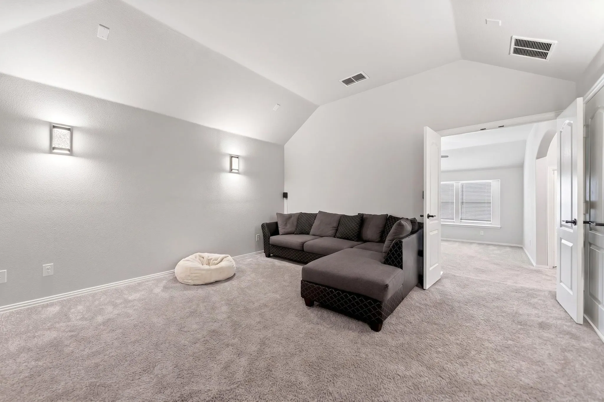 Single Family Residence For Sale in Rockwall County , 1713 Budino Drive, Mclendon Chisholm, Texas 75032, 4 Bedroom, 3 Bathroom, 2 Garage spaces, 3,188 Sqft, built in 2020, mls#21371924, Real Estate Agent in Mclendon Chisholm, Homes For Sale in Rockwall county, Homes For Sale in Mclendon Chisholm, Realtor in Mclendon Chisholm Texas, Real Estate Brokerage Independent Realty Texas, Luminita Cordes Realtor