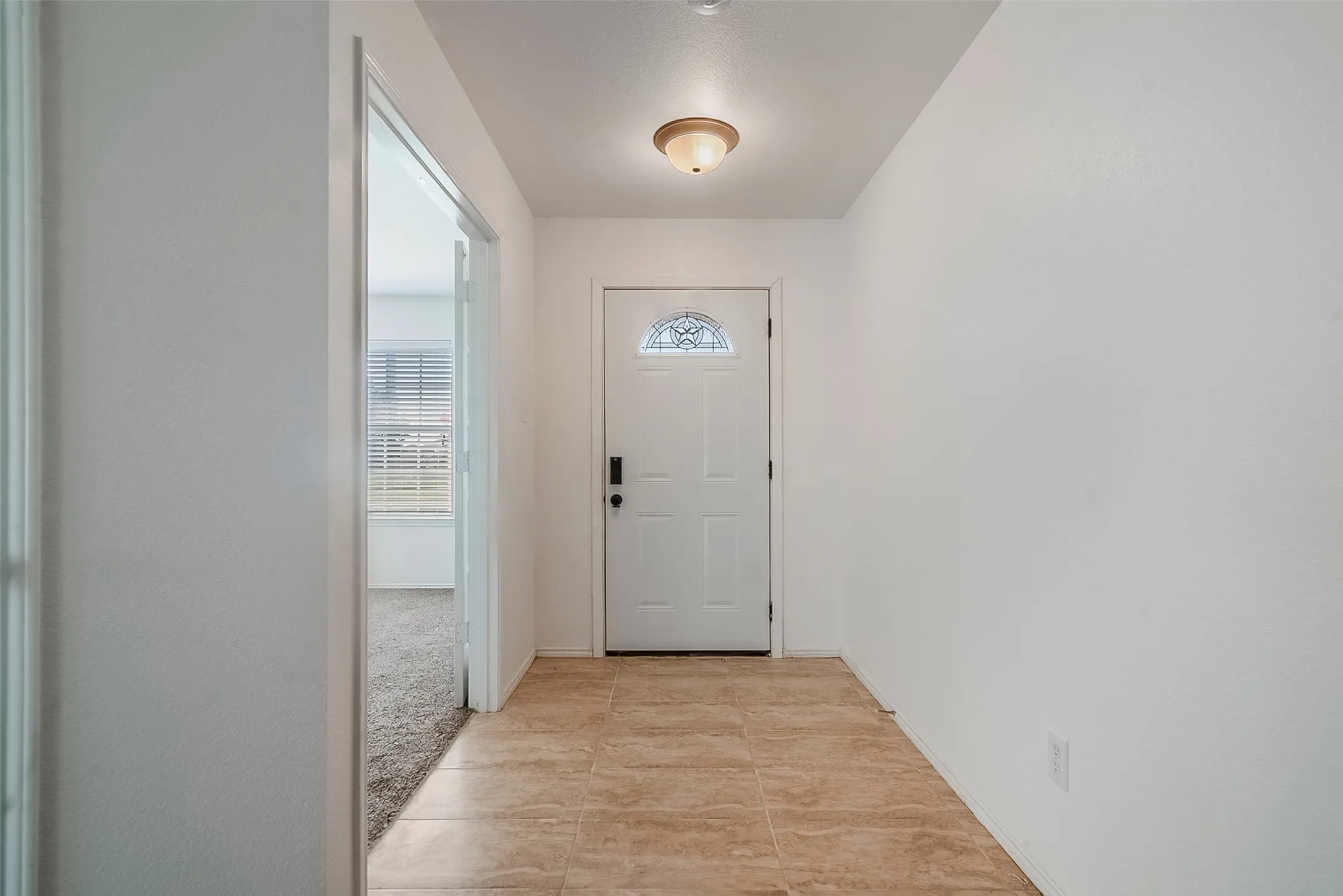Single Family Residence For Sale in Denton County , 2901 Saddle Drive, Denton, Texas 76210, 4 Bedroom, 2 Bathroom, 2 Garage spaces, 2,093 Sqft, built in 2008, mls#21371866, Real Estate Agent in Denton, Homes For Sale in Denton county, Homes For Sale in Denton, Realtor in Denton Texas, Real Estate Brokerage Independent Realty Texas, Luminita Cordes Realtor