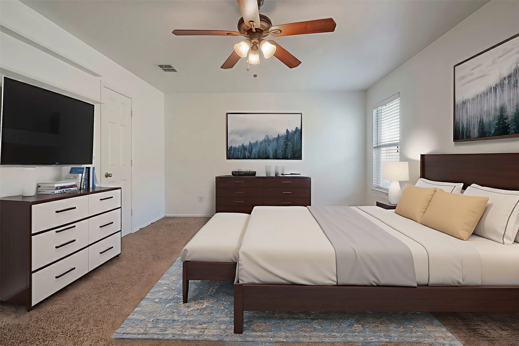 Single Family Residence For Sale in Denton County , 2901 Saddle Drive, Denton, Texas 76210, 4 Bedroom, 2 Bathroom, 2 Garage spaces, 2,093 Sqft, built in 2008, mls#21371866, Real Estate Agent in Denton, Homes For Sale in Denton county, Homes For Sale in Denton, Realtor in Denton Texas, Real Estate Brokerage Independent Realty Texas, Luminita Cordes Realtor