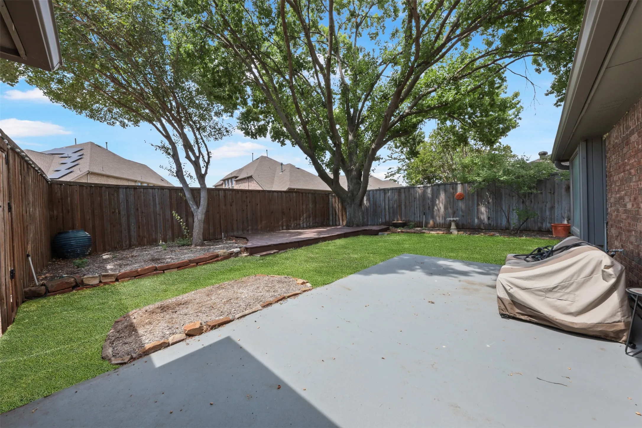 Single Family Residence For Sale in Collin County , 6741 Biltmore Place, Plano, Texas 75023, 3 Bedroom, 2 Bathroom, 2 Garage spaces, 1,938 Sqft, built in 1986, mls#21371894, Real Estate Agent in Plano, Homes For Sale in Collin county, Homes For Sale in Plano, Realtor in Plano Texas, Real Estate Brokerage Independent Realty Texas, Luminita Cordes Realtor